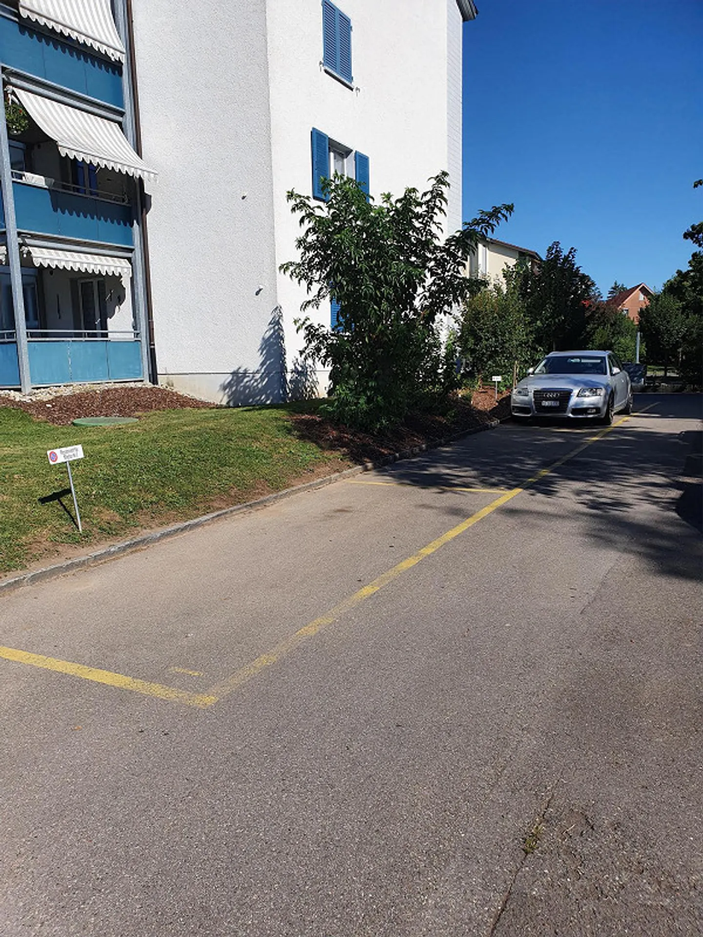 Parcheggio a Diessenhofen - Foto 3 di 4