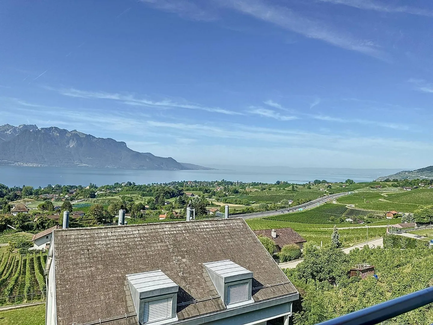 Villa mit See- und Bergblick - Foto 9 von 13