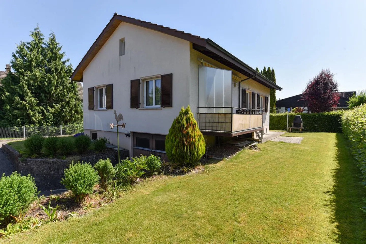 Maison individuelle avec potentiel dans un emplacement calme - Photo 2 sur 13