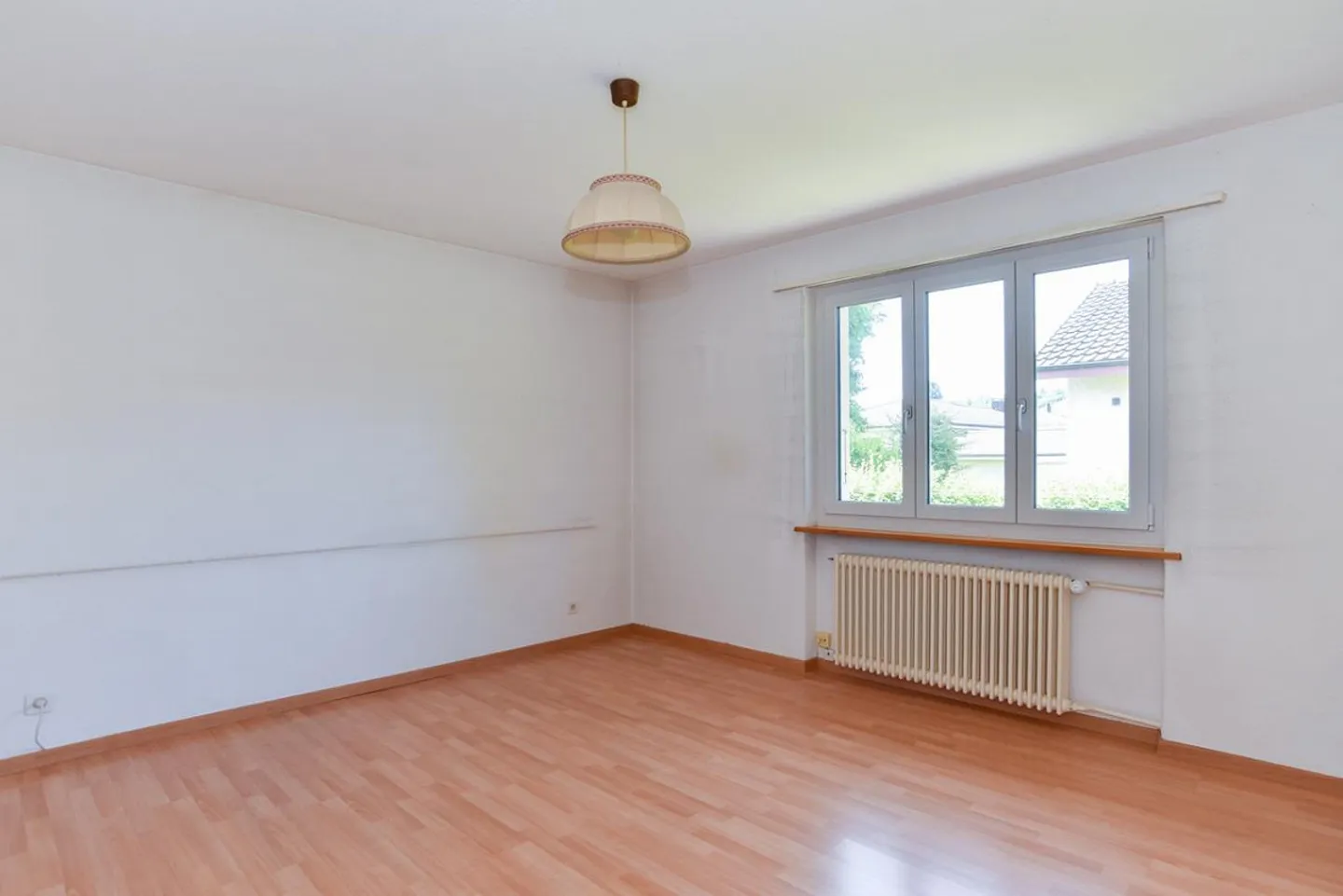 Maison individuelle avec potentiel dans un emplacement calme - Photo 8 sur 13