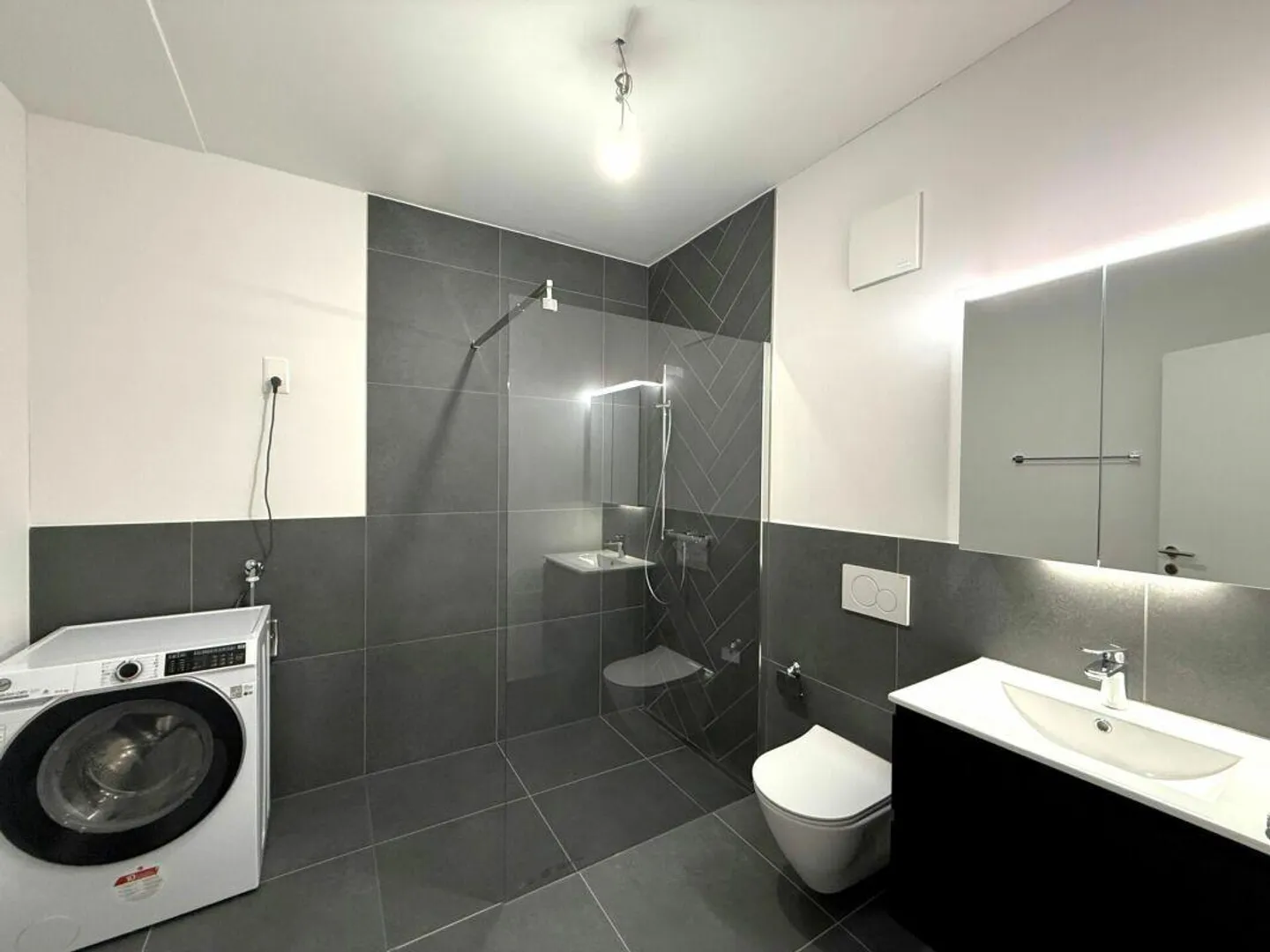 Komplett sanierte 2.5 Zimmer Mietwohnungen - Foto 3 von 8