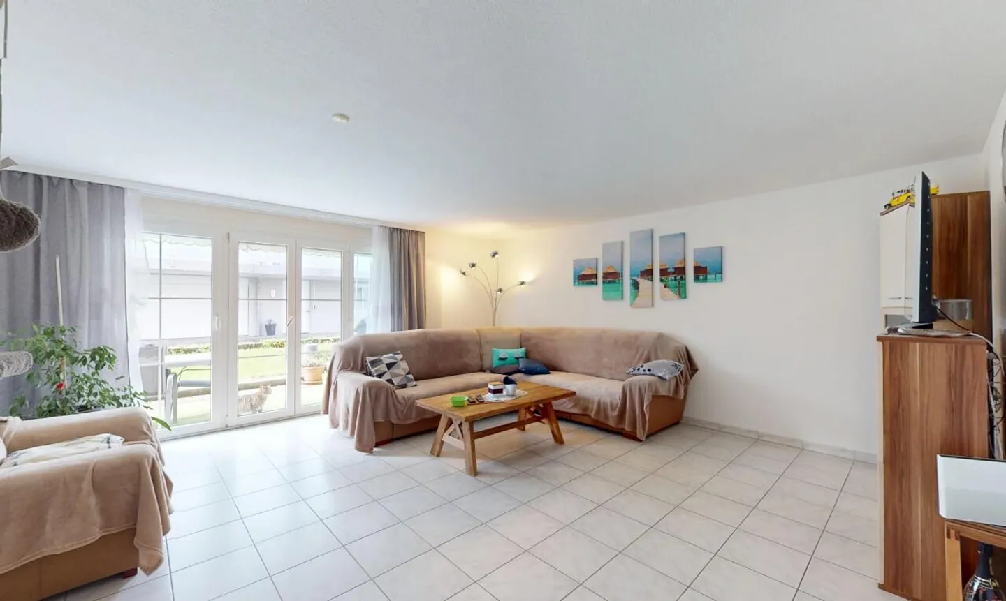 Charmante Gartenwohnung in Siebnen - Foto 2 von 12