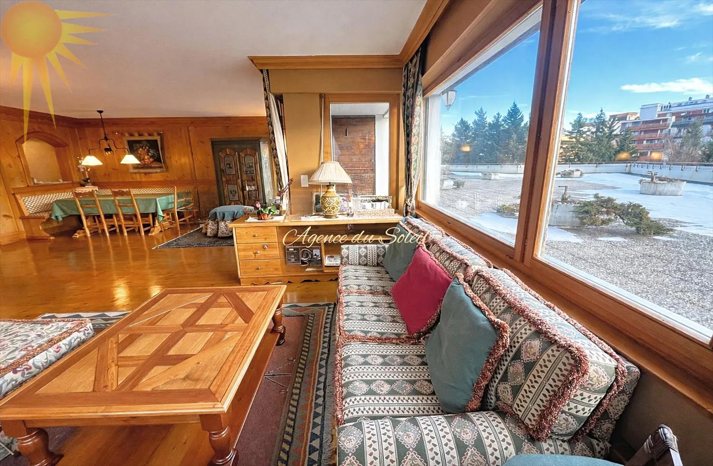 Geräumige außergewöhnliche 5,5-Zimmer-Wohnung im Herzen von Crans! - Foto 1 von 8