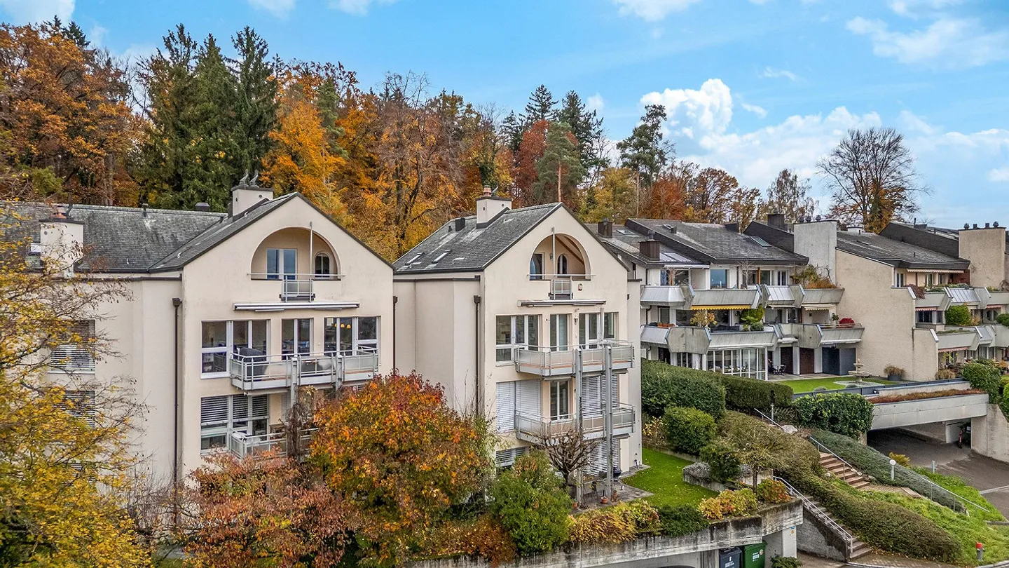 Charmante Attikamaisonette mit Blick - Foto 2 von 4