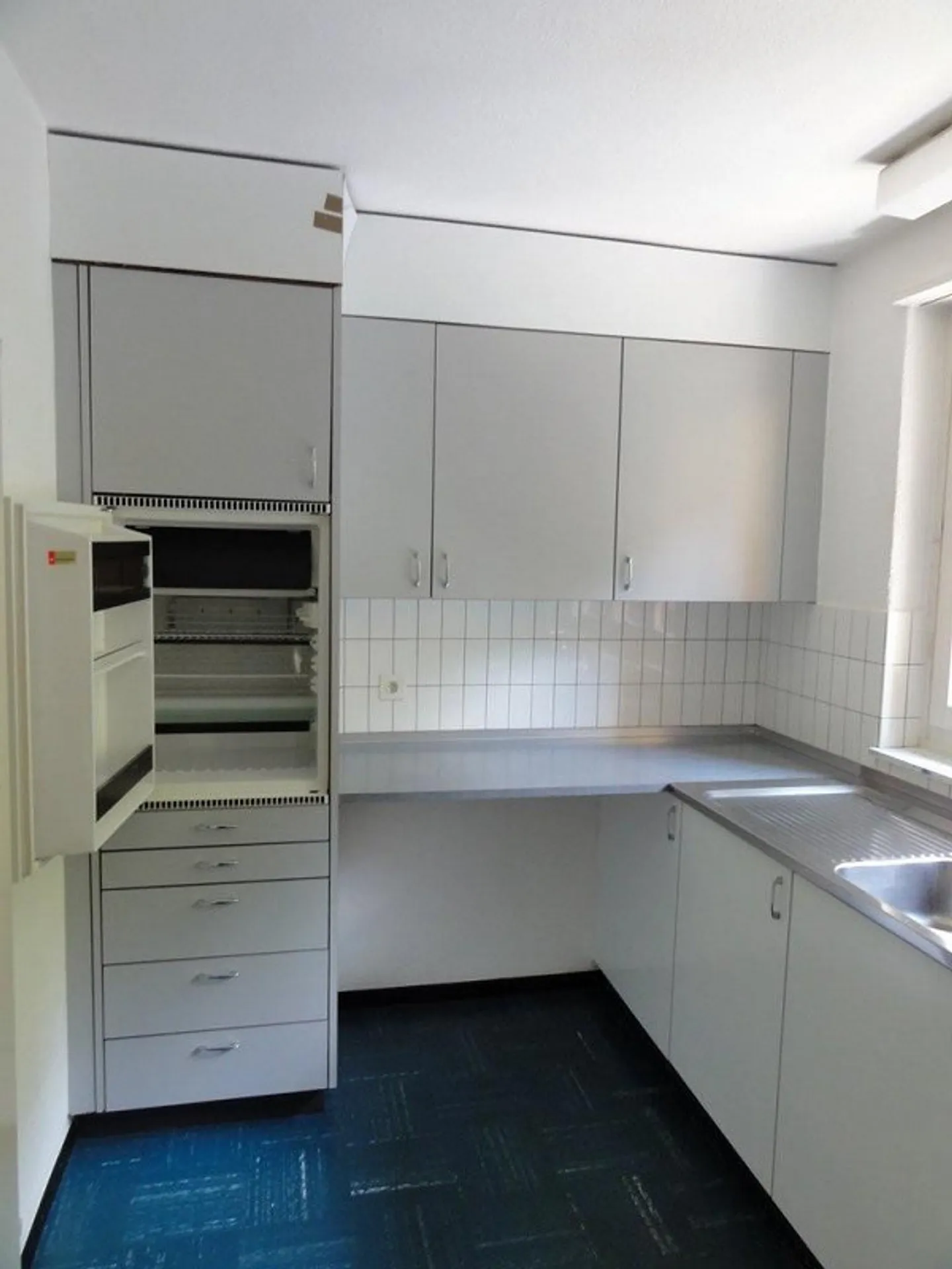 Vivere in una posizione tranquilla ad Adliswil - limitato fino al 30.09.2027 - Foto 5 di 6