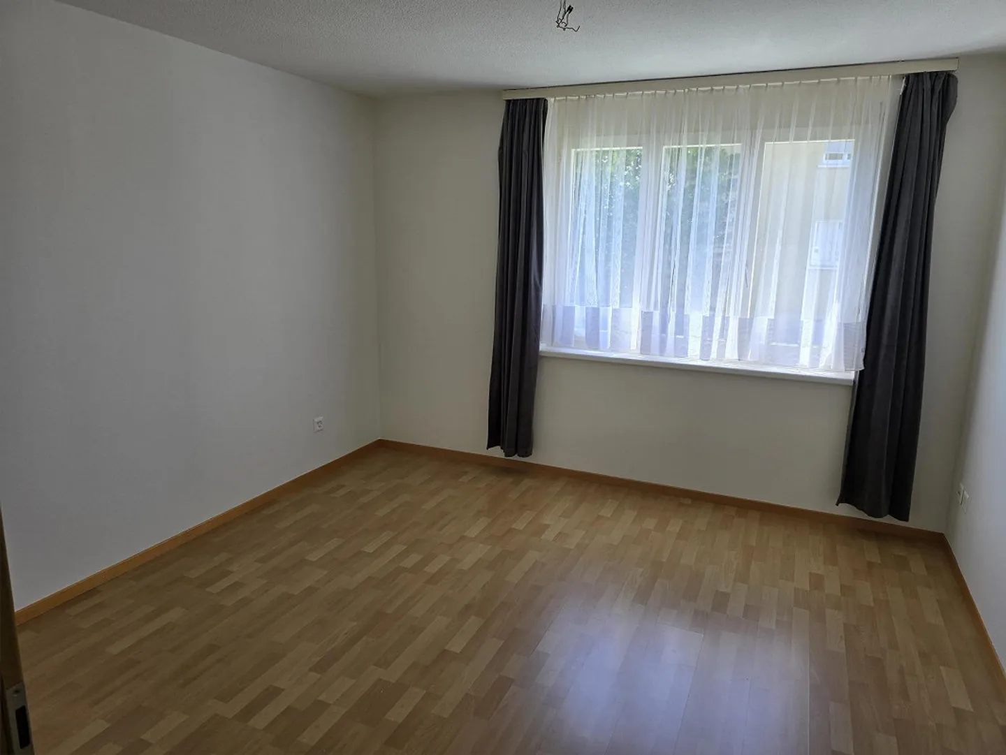 Appartement 2 pièces ensoleillé avec balcon à Biberist - Photo 2 sur 6