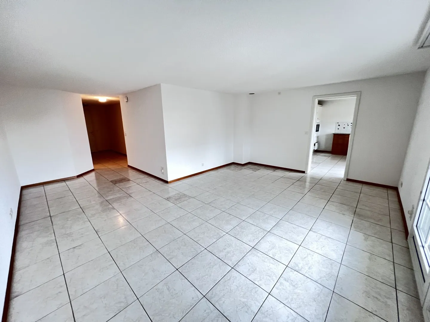 Vivere spazioso (4.5 stanze) nel centro di Gondiswil - Foto 4 di 11