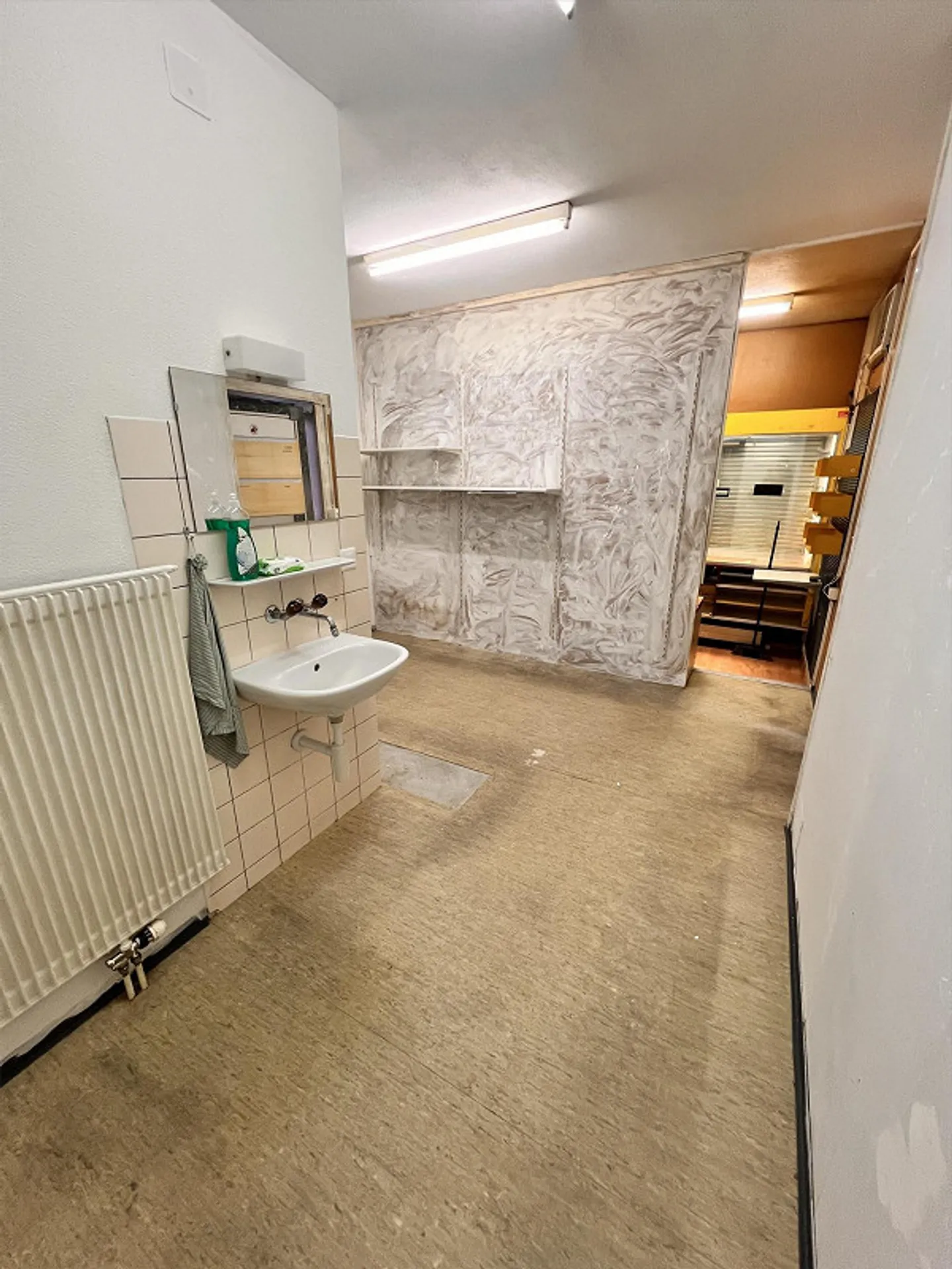 Beaucoup d'espace de rangement sur 19m² - Photo 3 sur 3