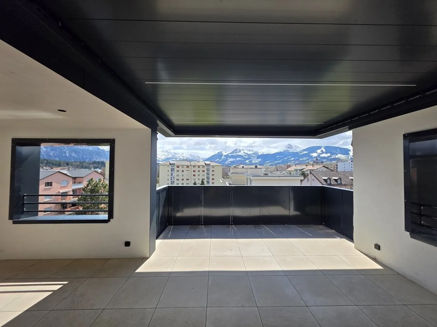 Appartamento di 5.5 locali - Foto 3 di 12