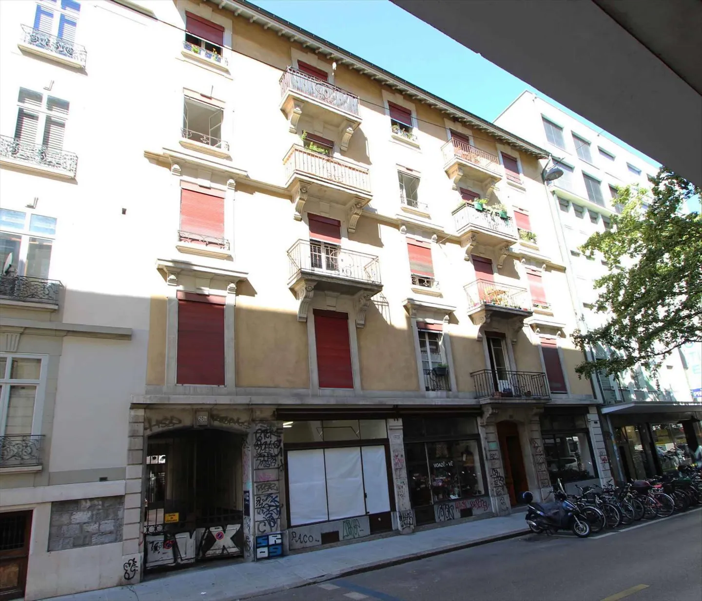 Arcade 1 pièce - Photo 1 sur 1