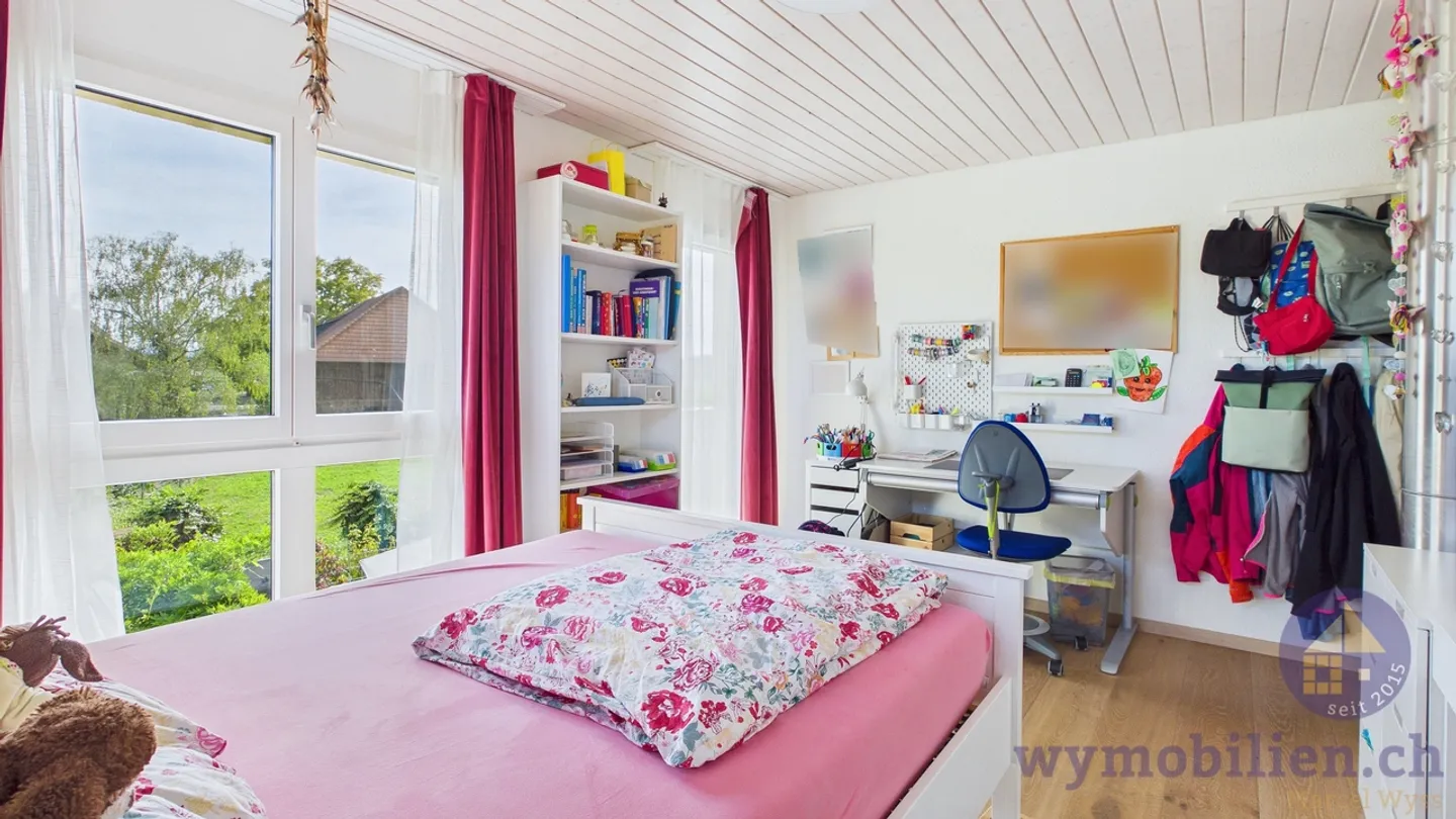House with 258m2 of living space and limitless potential - Photo 8 of 12