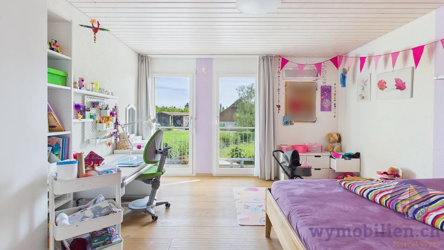 House with 258m2 of living space and limitless potential - Photo 7 of 12