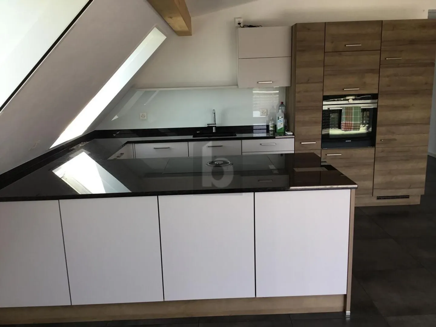 Sonnige, klimatisierte Wohnung - Foto 2 von 6