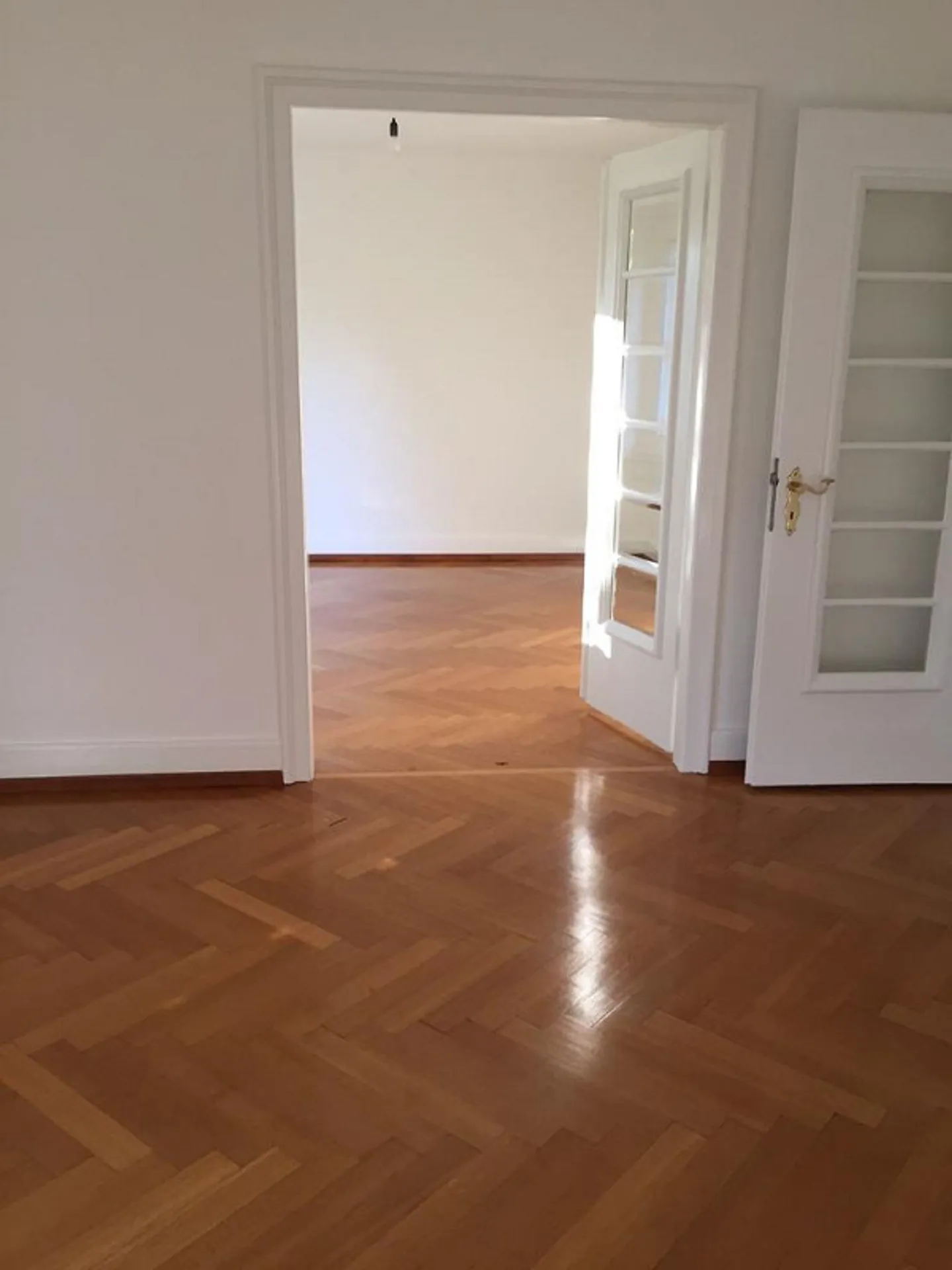 4-room apartment in the Neubad district - Photo 3 of 12
