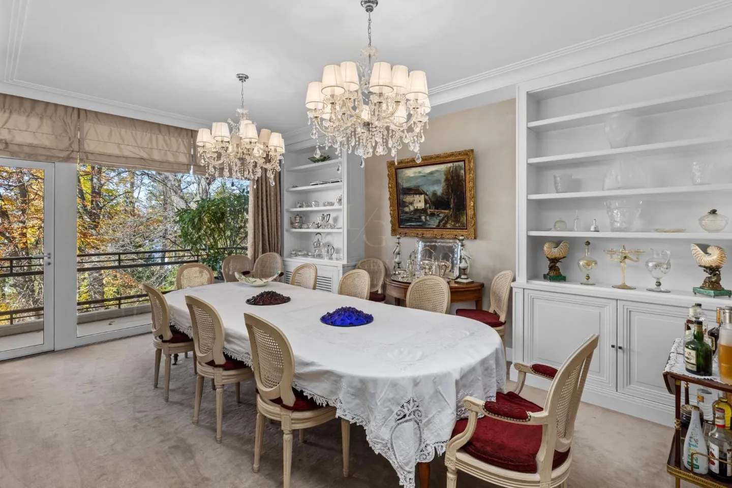 Magnificent apartment with lake view - Photo 7 of 13