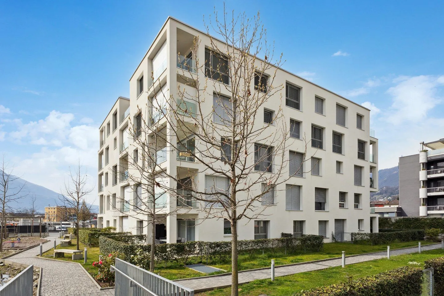 Ihr grüner Winkel in Gordola – 3,5 Zimmer mit privatem Garten - Foto 1 von 4