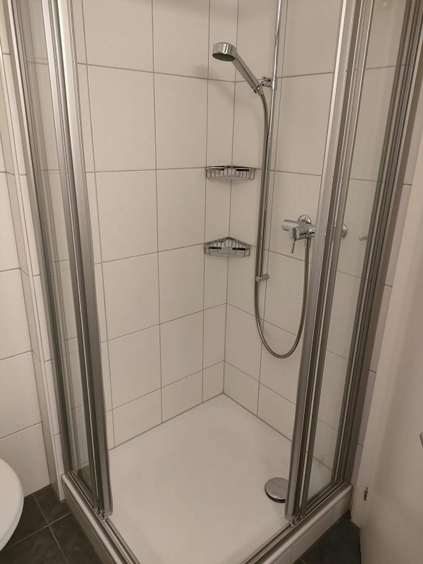 Appartement moderne et spacieux de 3,5 pièces dans la vieille ville - Photo 8 sur 9