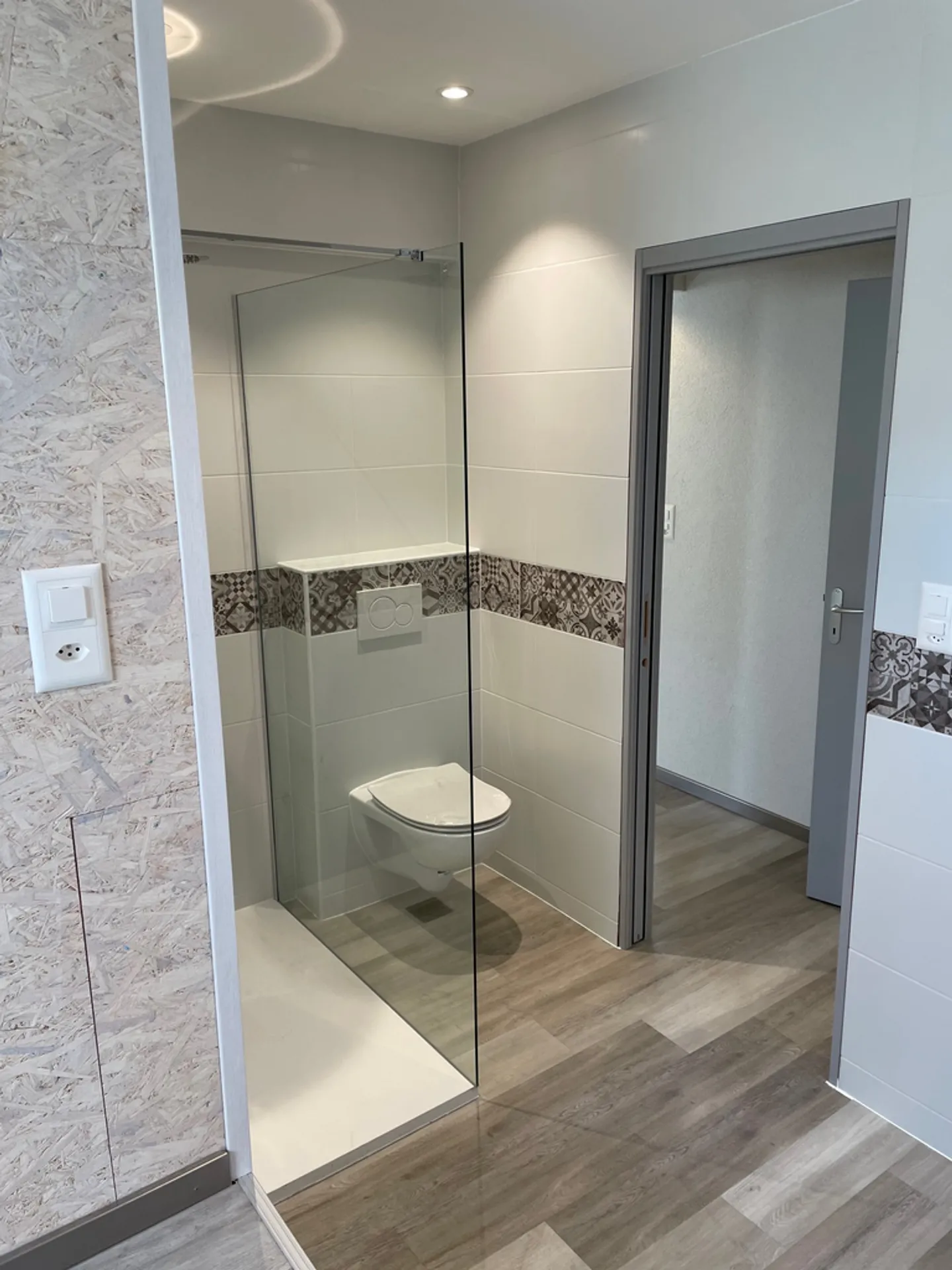 2.5-Zimmer-Dachgeschosswohnung - Foto 7 von 10
