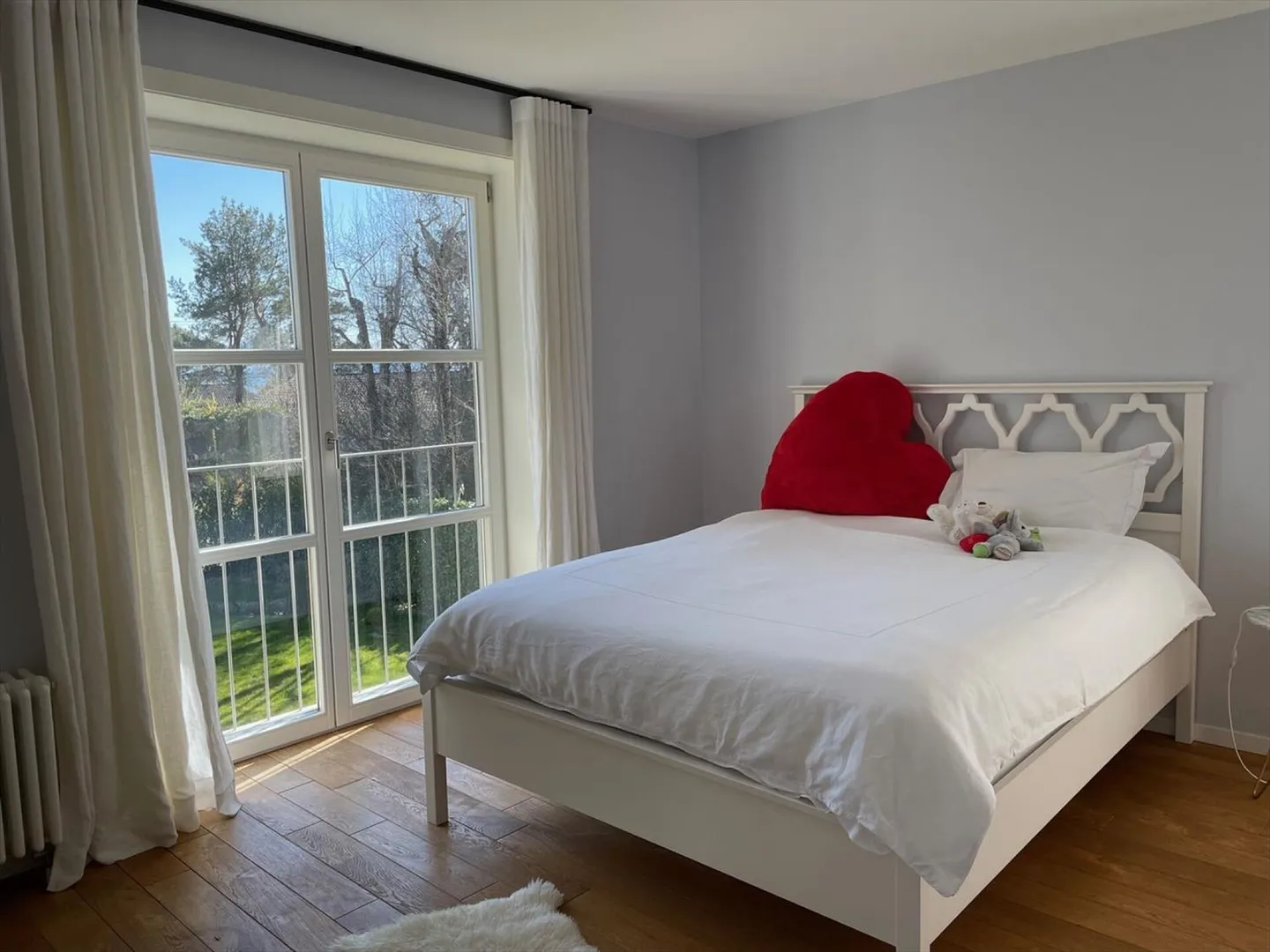 Magnificent Individual House for Rent in Buchillon - Photo 9 of 13