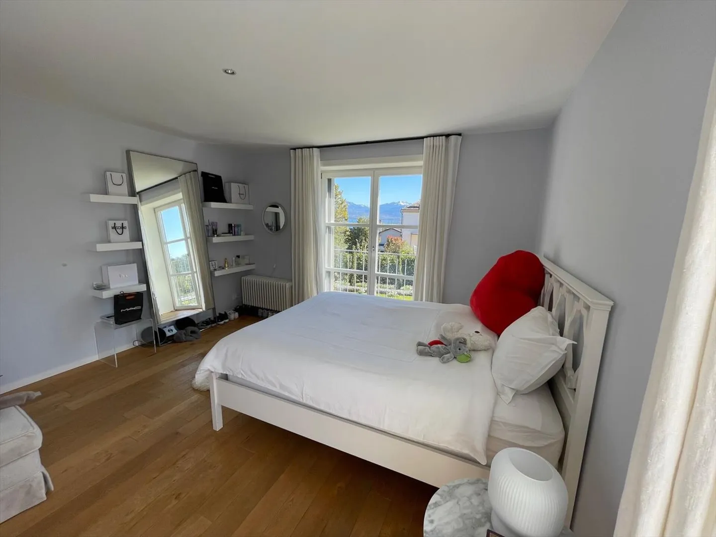 Magnificent Individual House for Rent in Buchillon - Photo 10 of 13