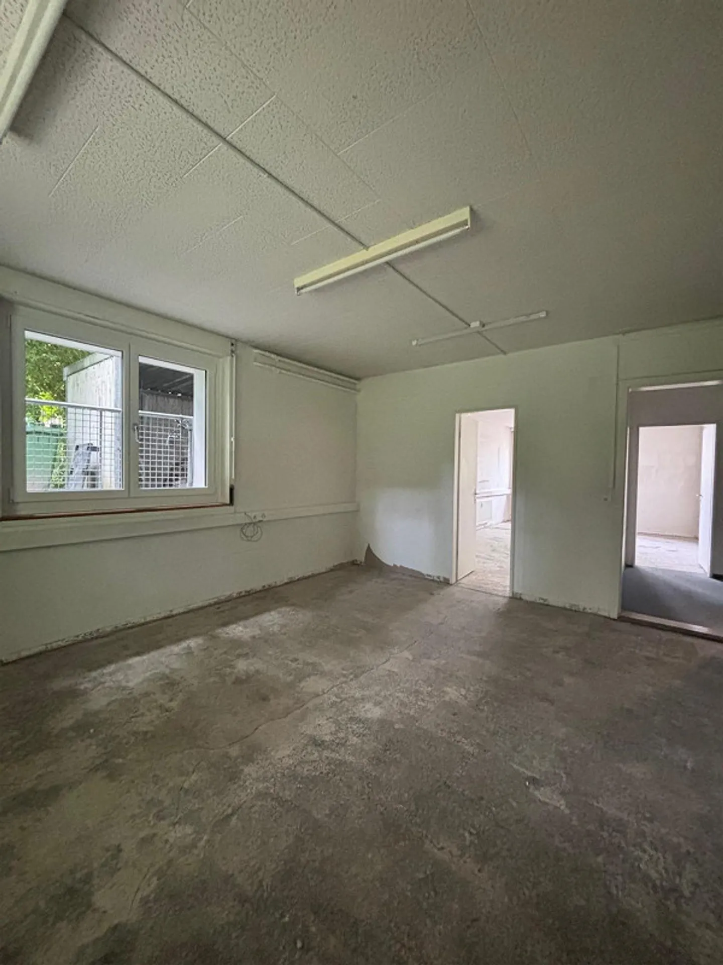 Vos nouveaux bureaux ou locaux de pratique dans le quartier calme de Schosshalden - Photo 3 sur 7