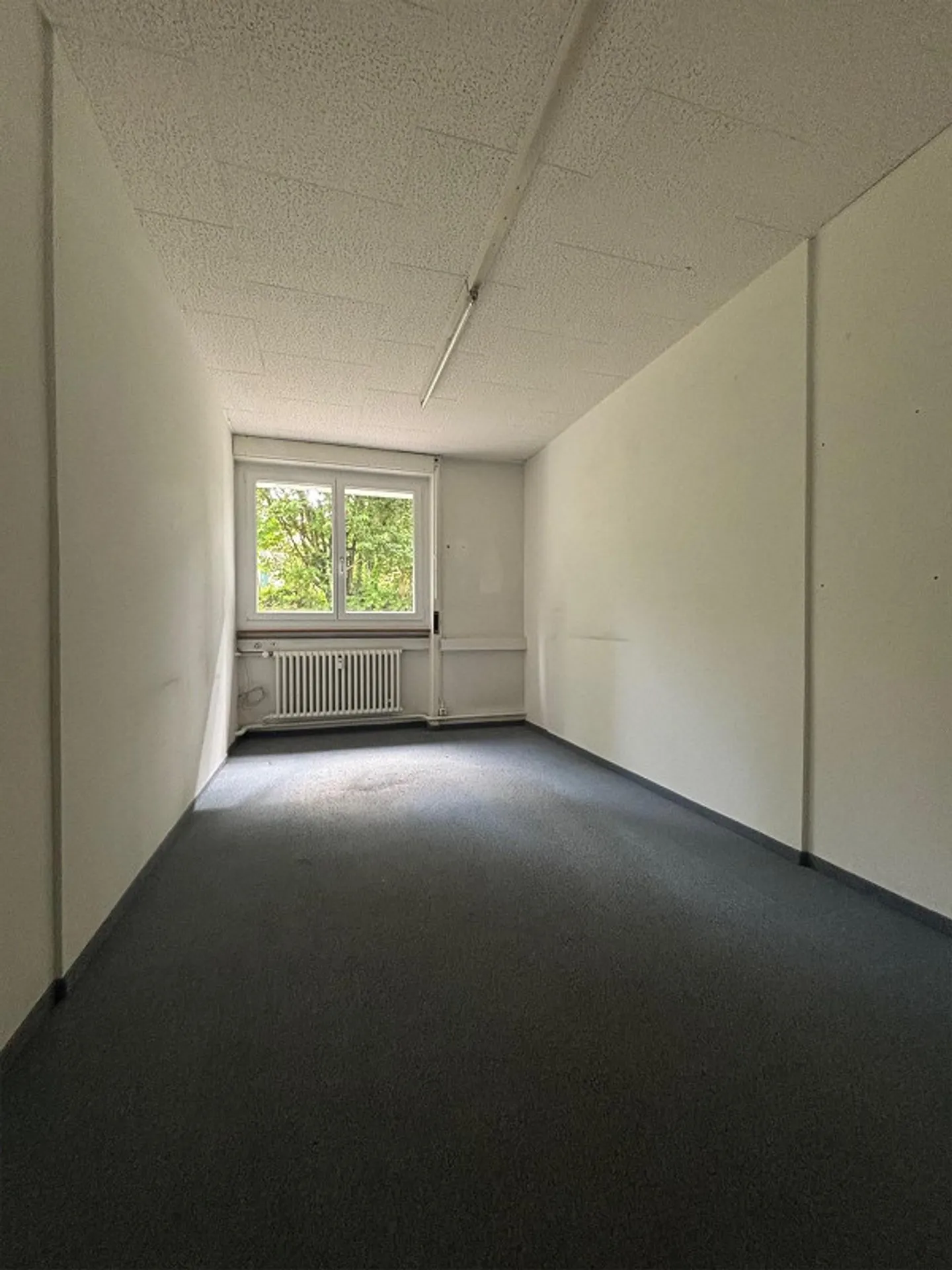 Vos nouveaux bureaux ou locaux de pratique dans le quartier calme de Schosshalden - Photo 6 sur 7