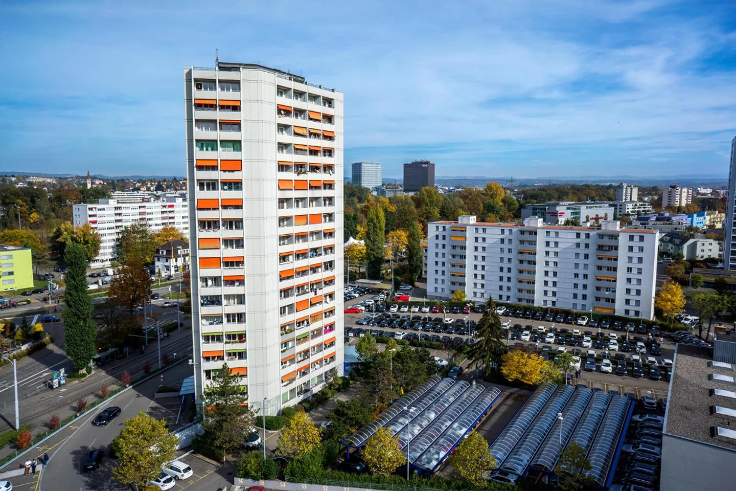 1-Zimmer Singlewohnung im obersten Stockwerk zu vermieten - Foto 1 von 5