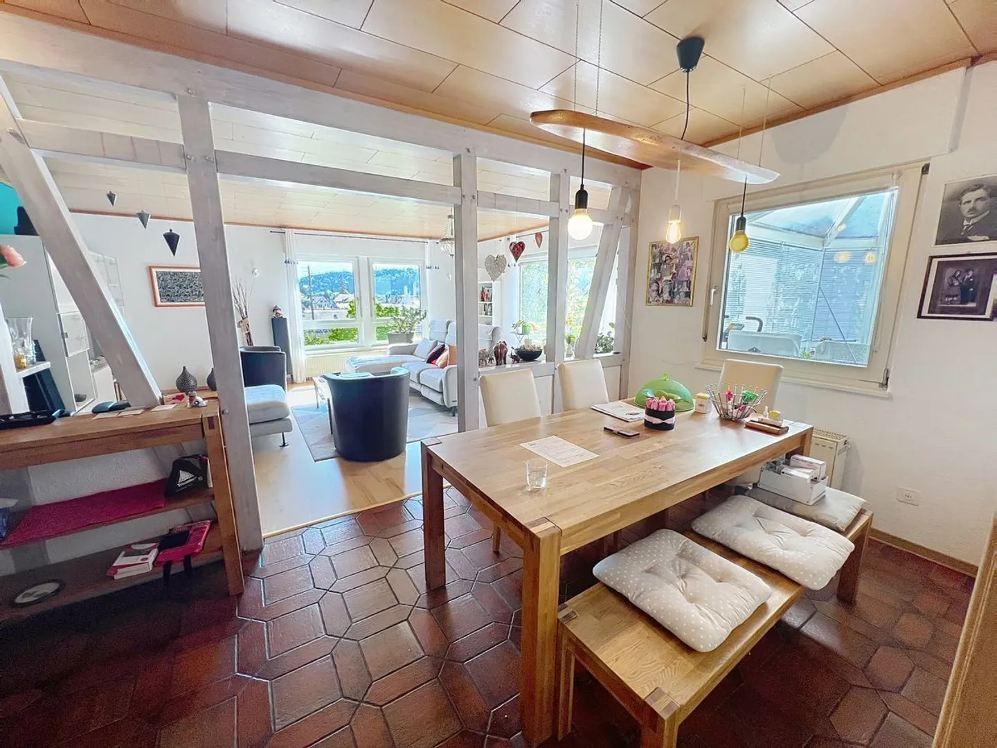 Villa familiale  avec 2 appart de 4.5 et 3.5 - 2 studios, un local atelier et grande parcelle - Photo 4 sur 13