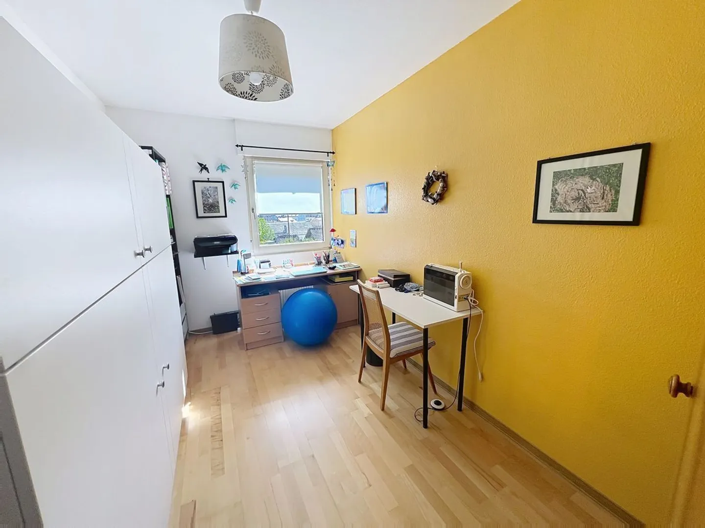 Villa familiale  avec 2 appart de 4.5 et 3.5 - 2 studios, un local atelier et grande parcelle - Photo 9 sur 13