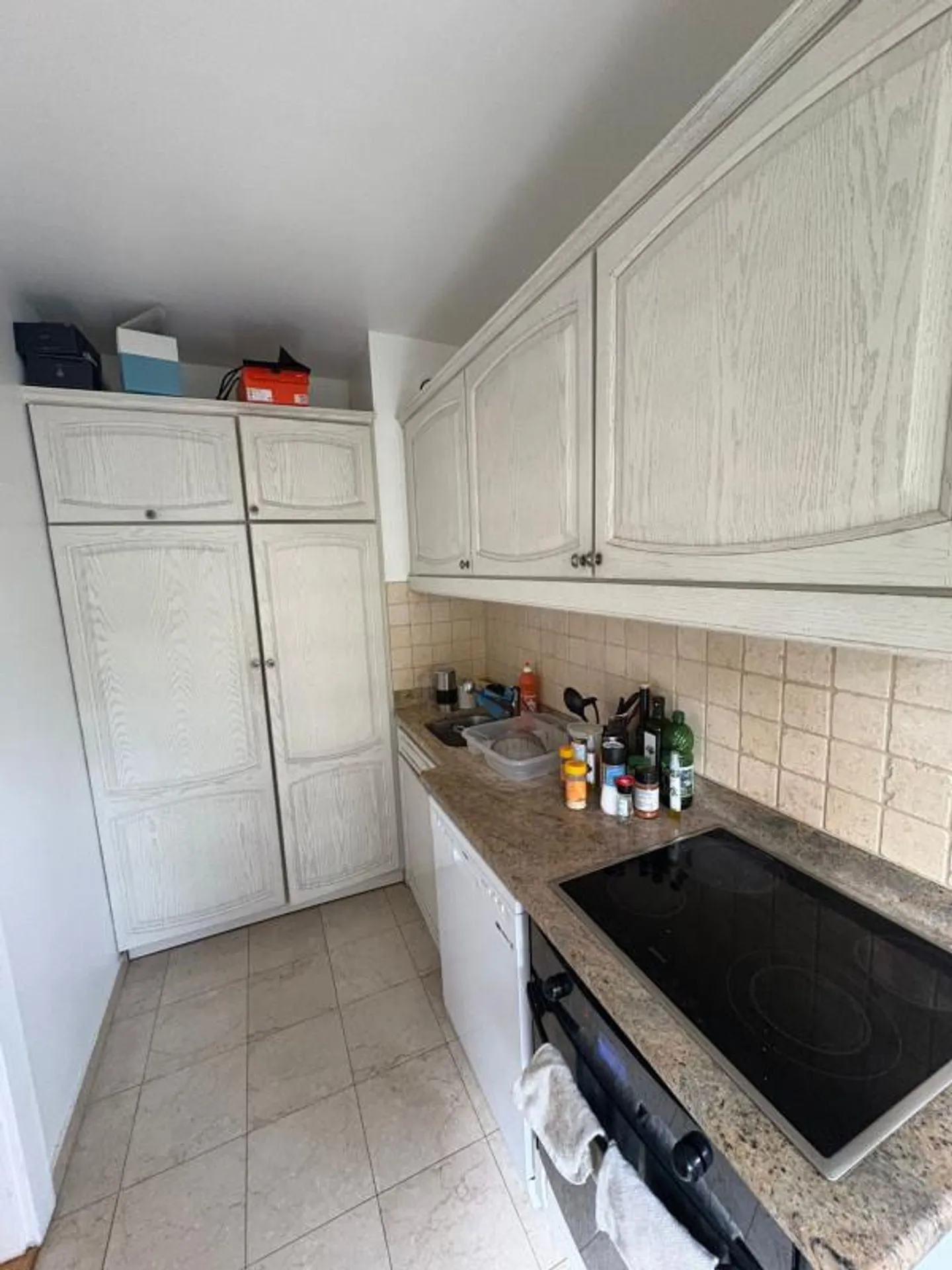 Appartement de 2,5 pièces au 4ème étage à Genève 1206 - Photo 3 sur 5