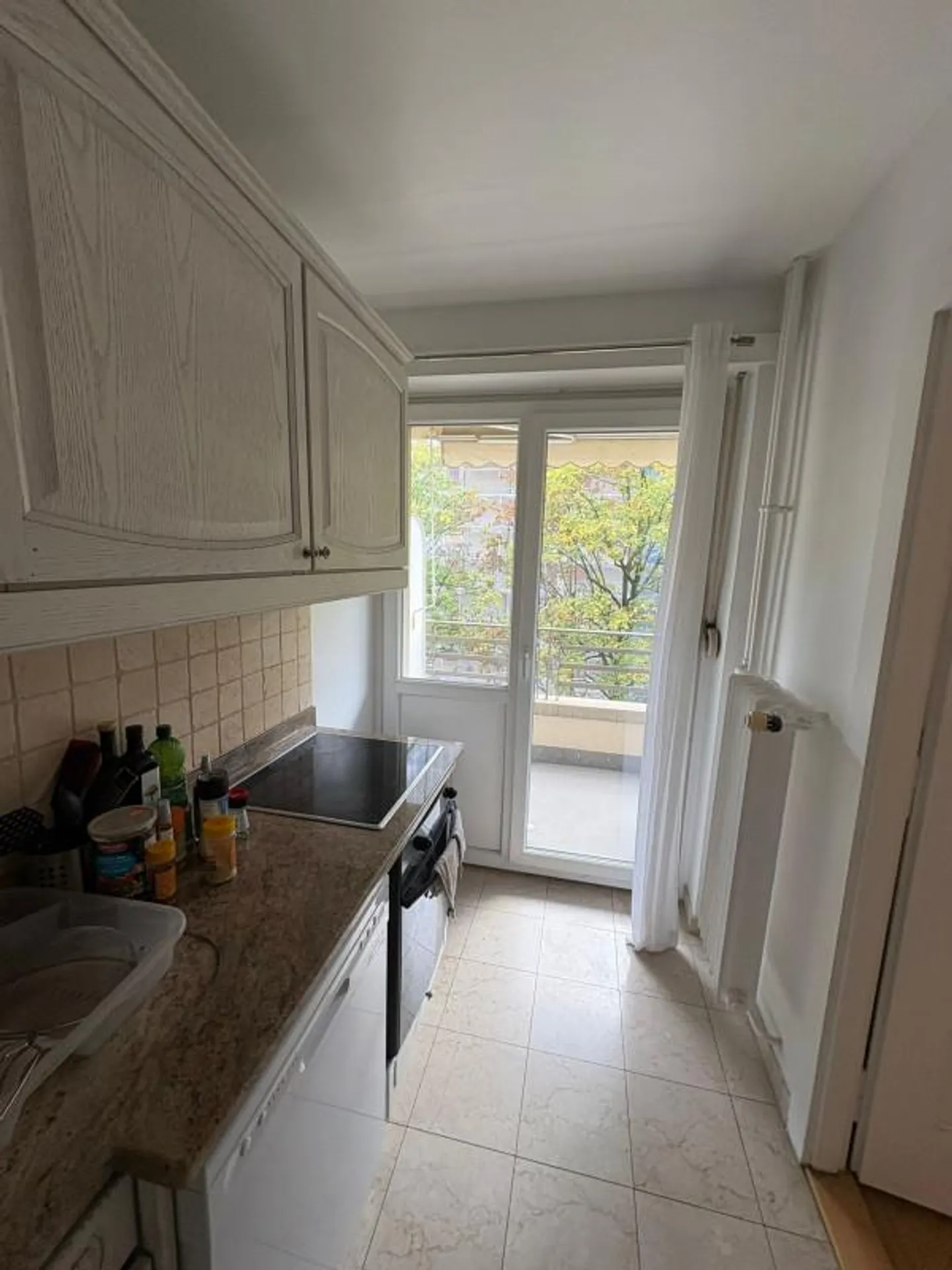 Appartement de 2,5 pièces au 4ème étage à Genève 1206 - Photo 4 sur 5