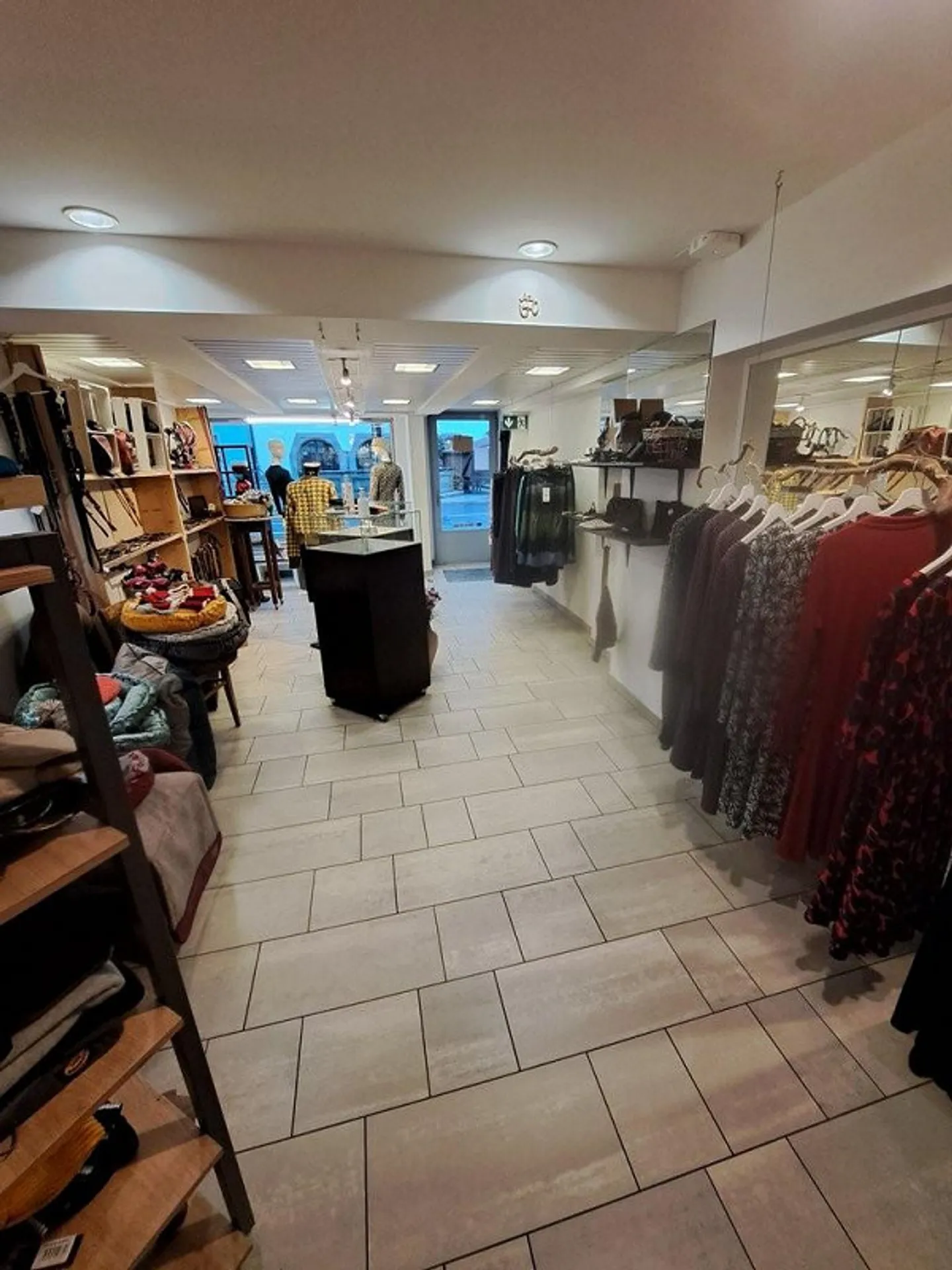 Klein, aber fein - Ladenlokal in der Zuger Altstadt - Foto 4 von 5