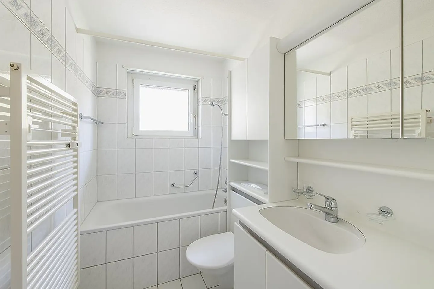 In a smaller multi-family house on the top floor - Photo 9 of 9