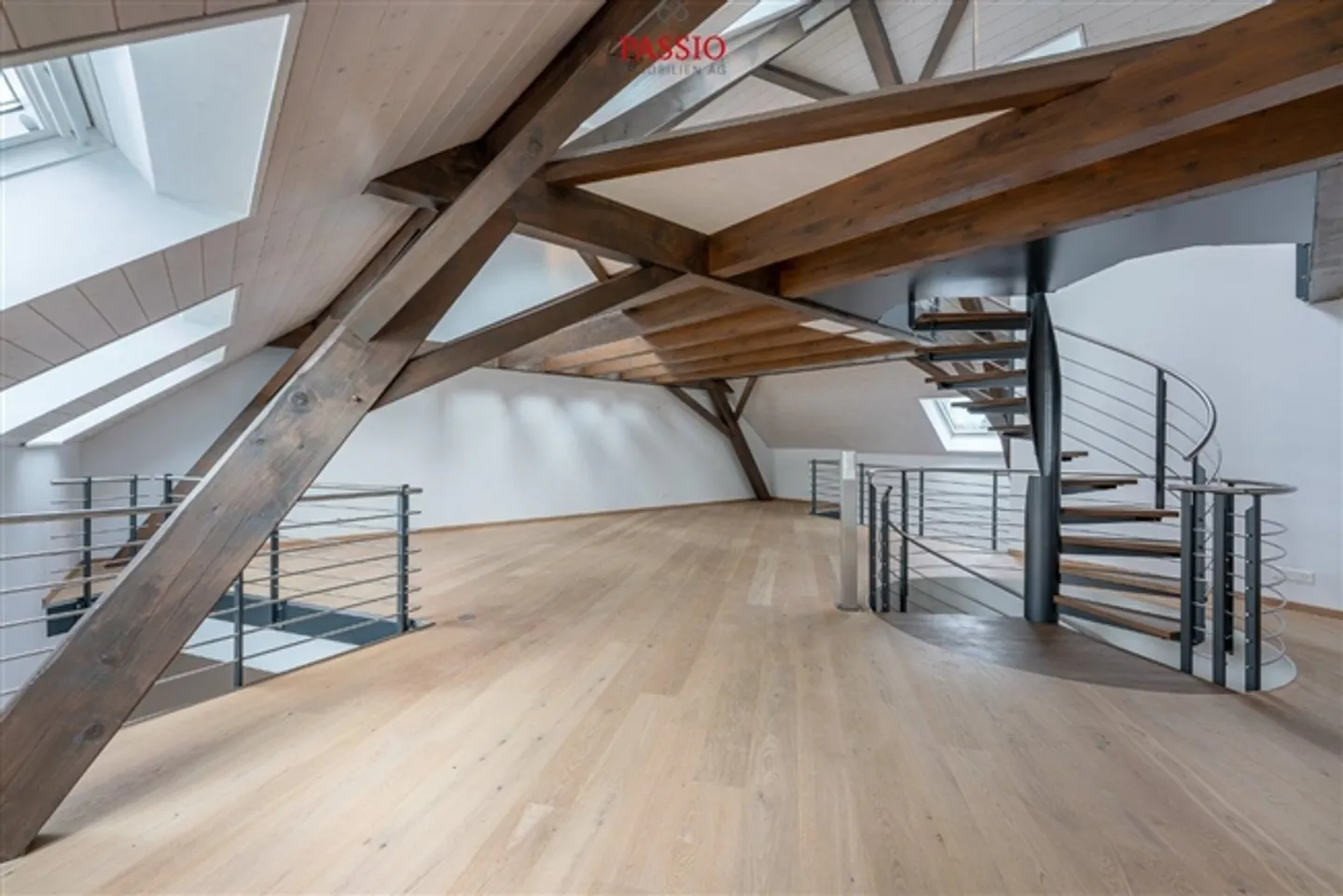 «Exklusives Wohnen auf 3 Ebenen Luxuriöse 7-Zimmer Wohnung an Top Lage» - Foto 2 von 20