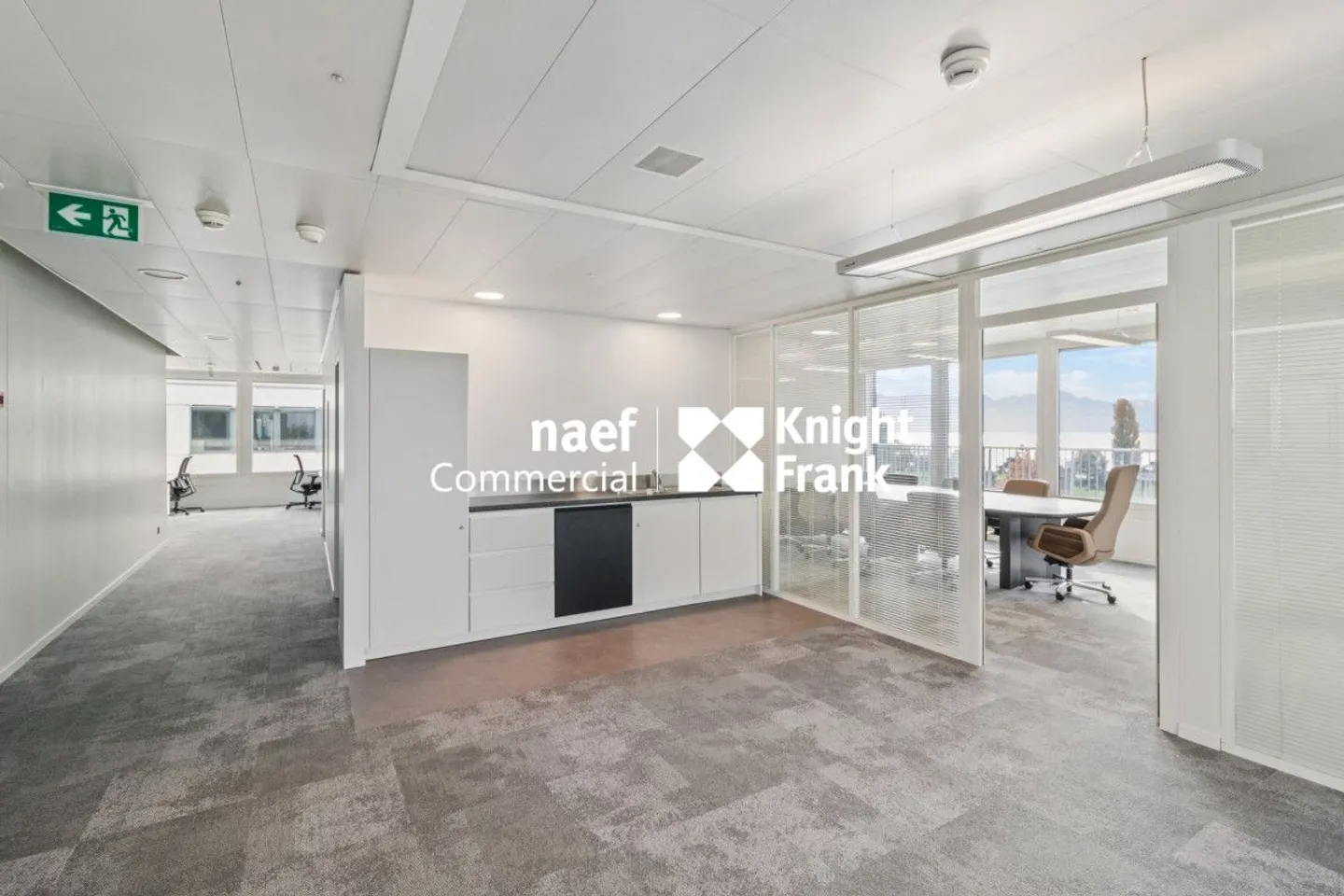 Exceptional office for rent - Photo 9 of 10