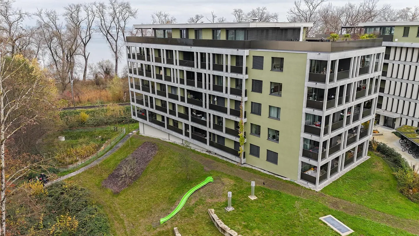 Arbon: Elegante appartamento di 2 1/2 locali con loggia vicino al lago - Foto 1 di 7