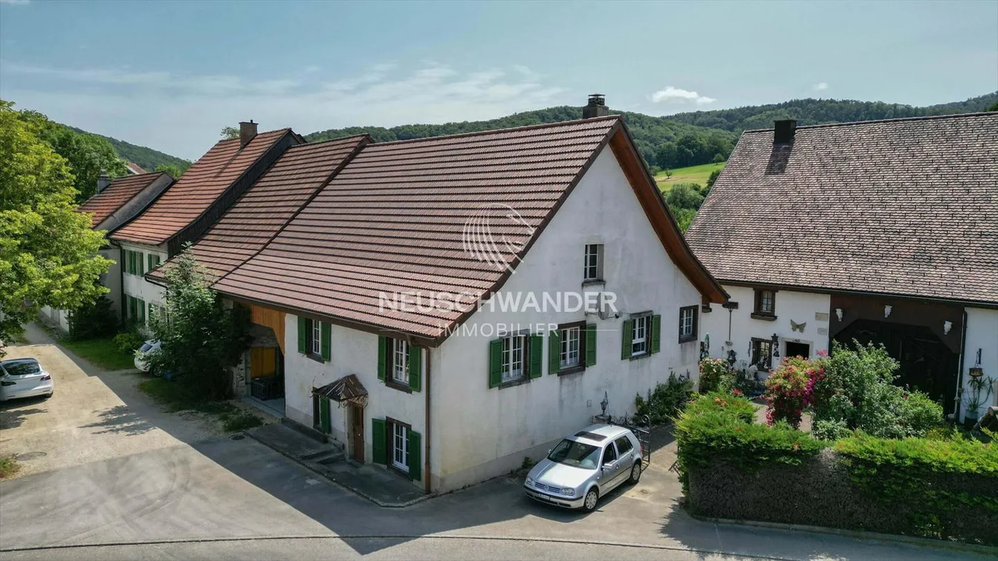 Charmante Maison Rénovée au Jura - Photo 1 sur 13