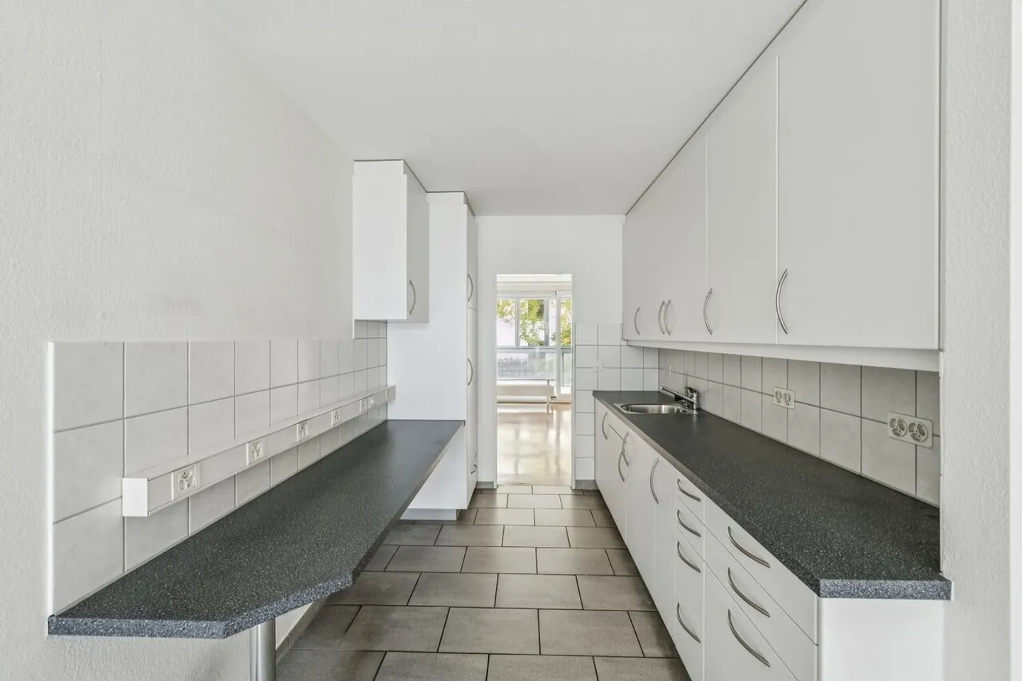 Espace de pratique/bureau avec options de conception flexibles à Gundeli - Photo 10 sur 12