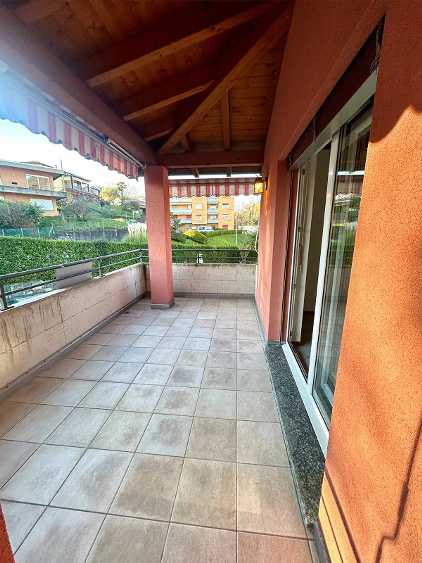 Affittasi 4 1/2 a Corteglia - Foto 4 di 10