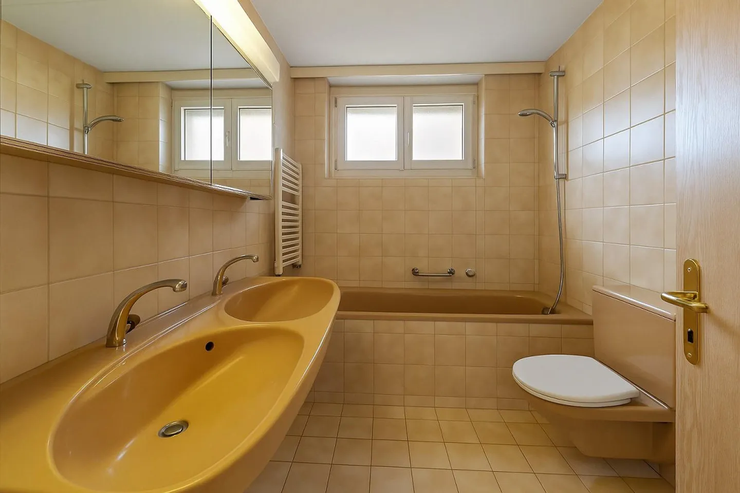 Appartamento 4.5 stanze in una bella e tranquilla posizione senza traffico di transito - Foto 8 di 15