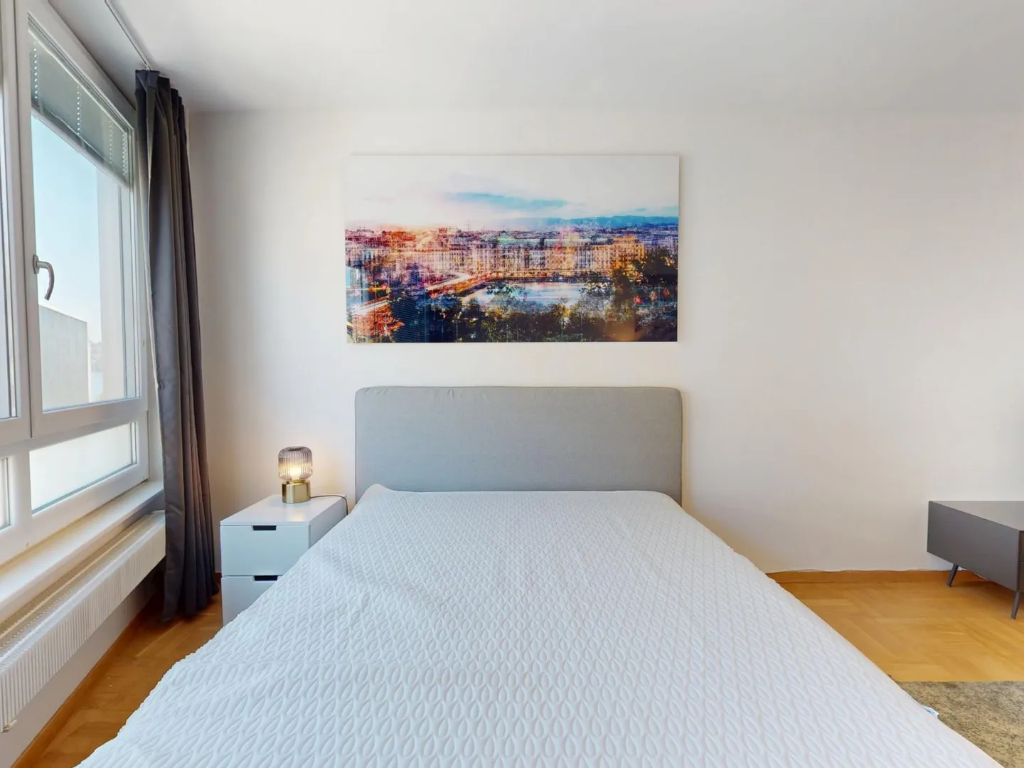 Modern Studio in Central Geneva - Photo 2 of 7