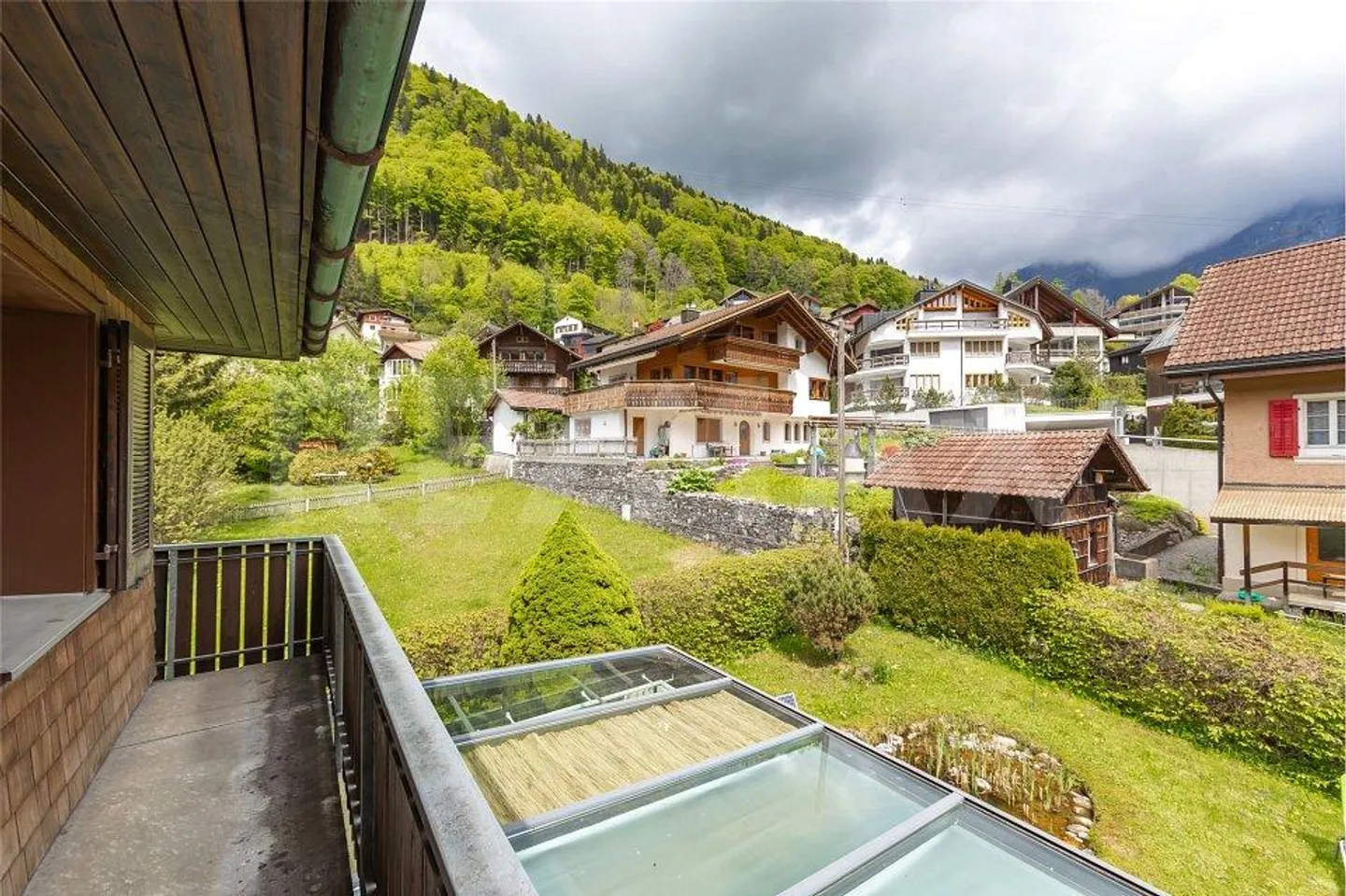 Bâtiment résidentiel, de vacances et commercial au cœur d'Engelberg - Photo 7 sur 13