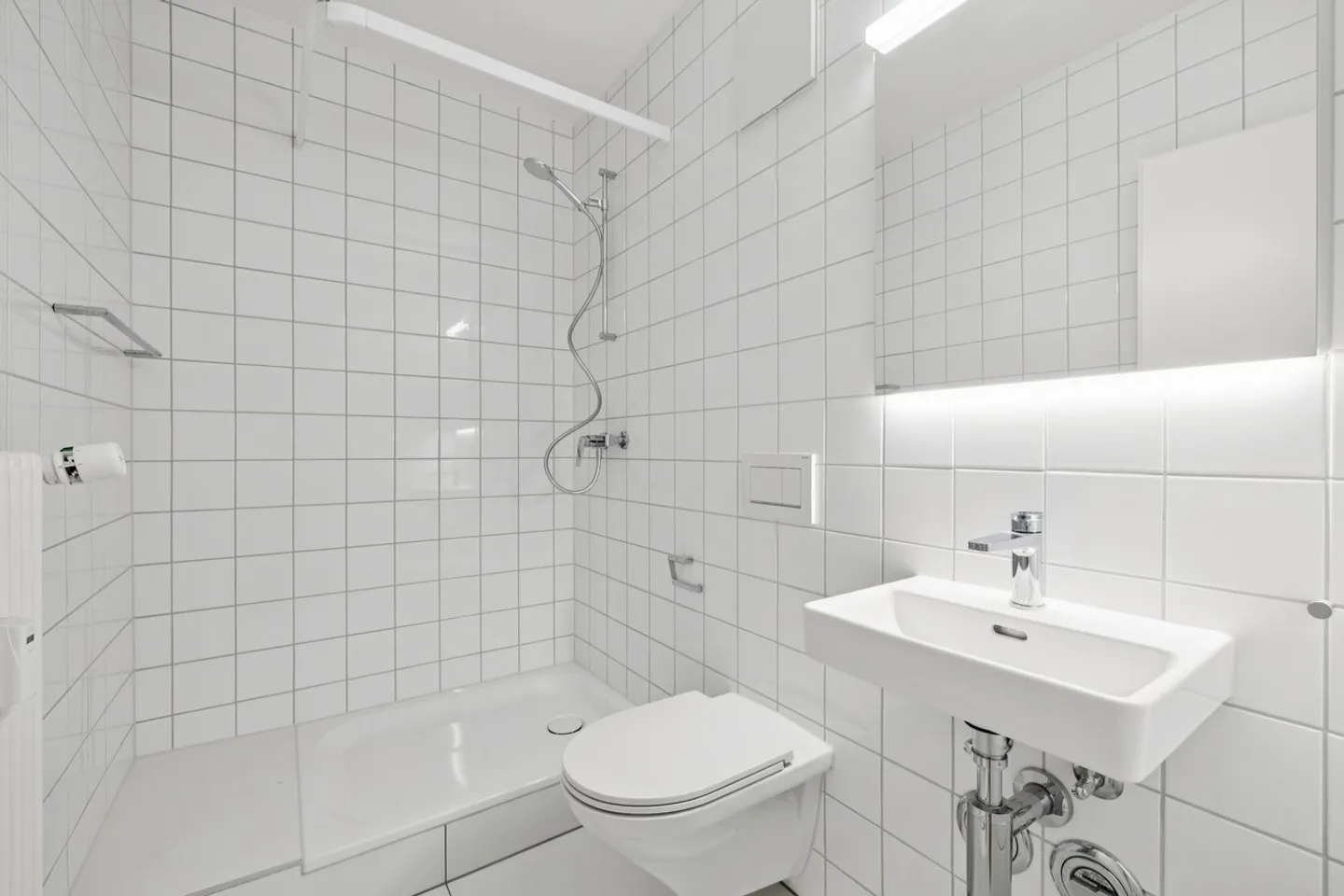 RENT WITHOUT DEPOSIT - Renovated apartment in the heart of Gundeli - Photo 8 of 8