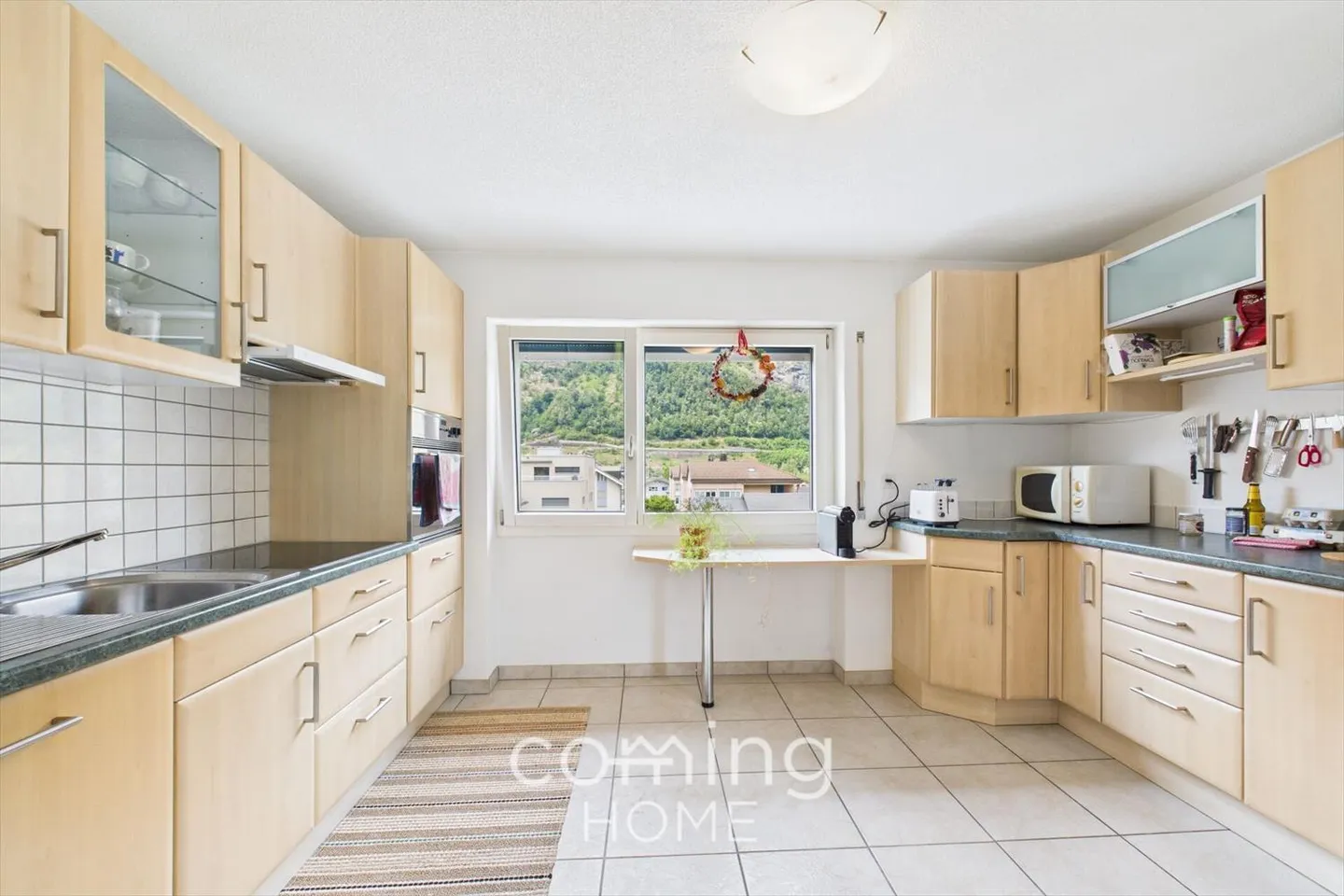 Sunny 4.5-room apartment in Glis - freshly renovated with a breathtaking view - Photo 1 of 10