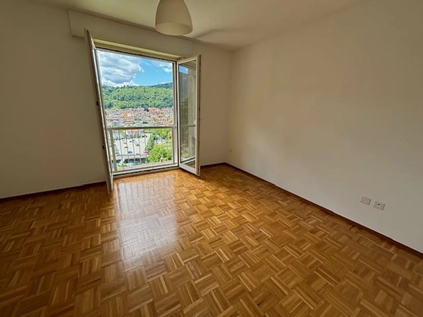 Appartamento con vista aperta Ponte Tresa - Foto 9 di 14