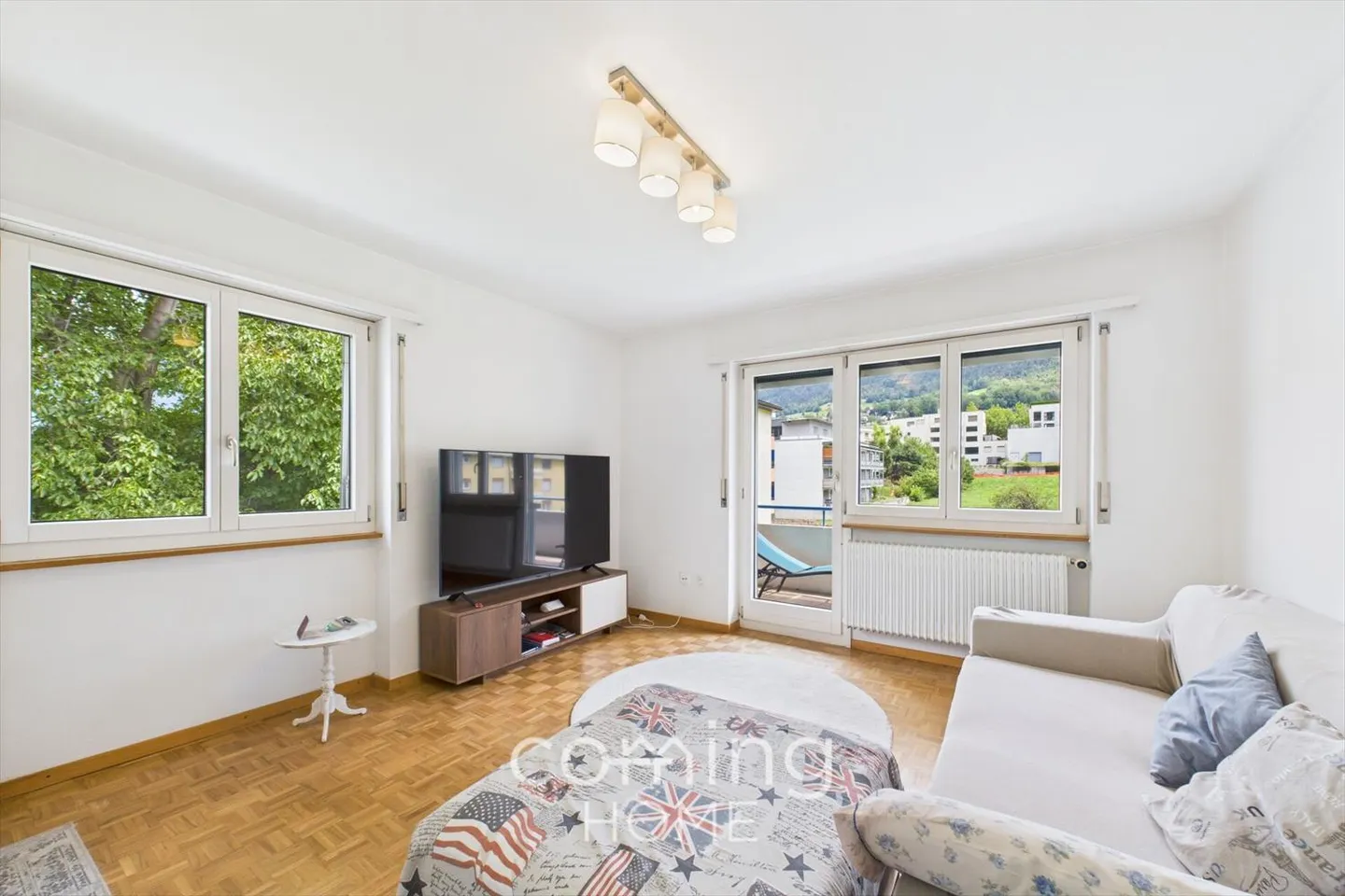Sunny 4.5-room apartment in Glis - freshly renovated with a breathtaking view - Photo 2 of 10
