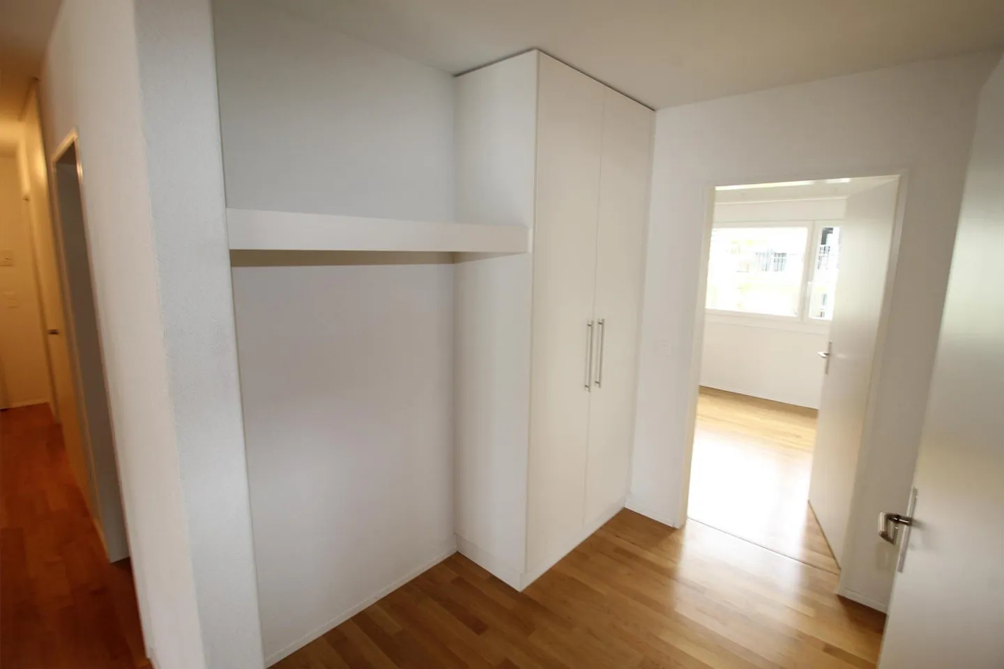 Appartement en duplex lumineux de 4,5 pièces avec balcon près du Rhin - Photo 6 sur 9