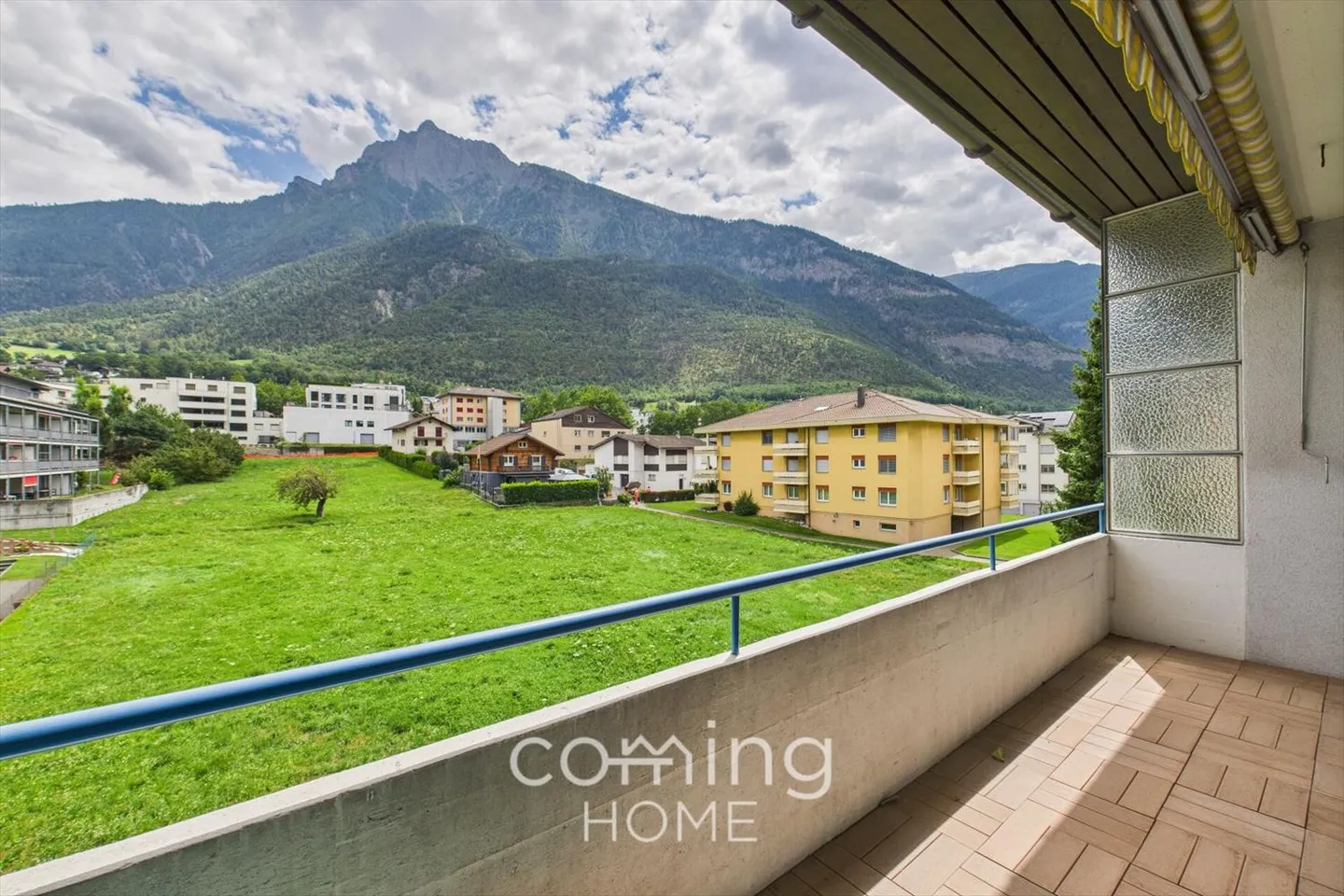 Sunny 4.5-room apartment in Glis - freshly renovated with a breathtaking view - Photo 4 of 10