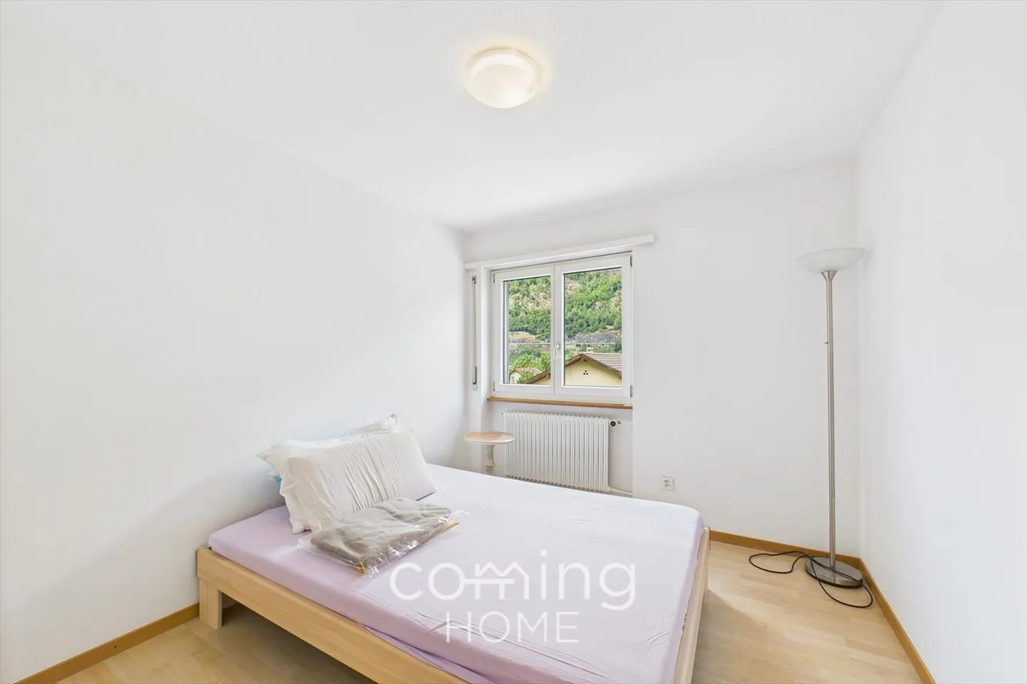 Sunny 4.5-room apartment in Glis - freshly renovated with a breathtaking view - Photo 9 of 10