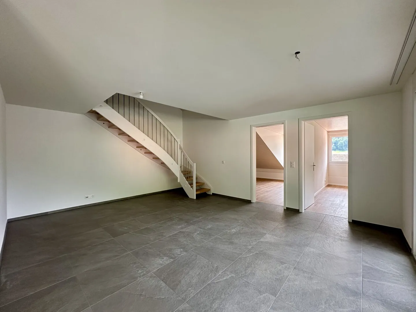 Nuovo appartamento duplex di 3,5 stanze con grande galleria A5 - Foto 4 di 11